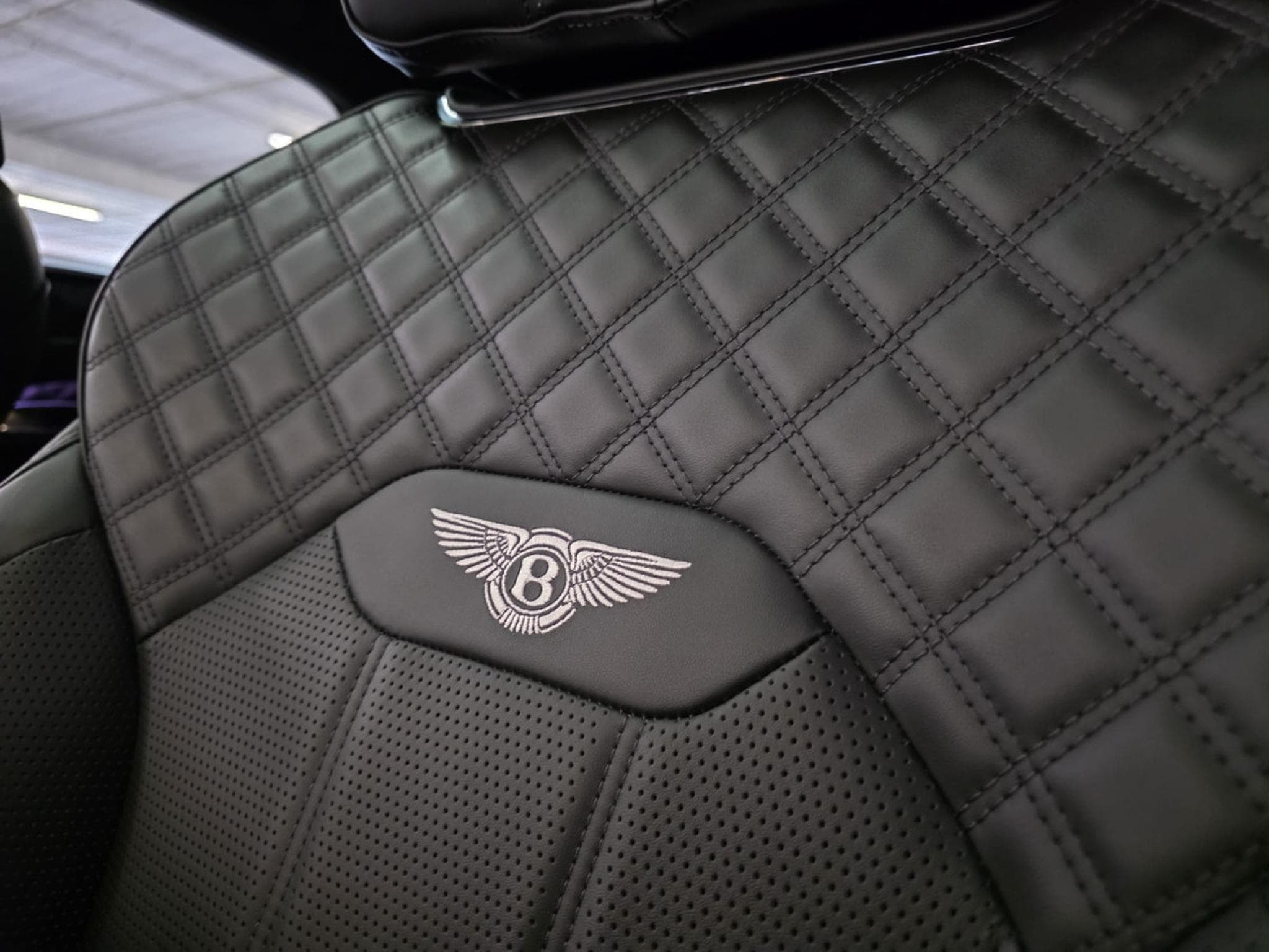 Bentley Bentayga Bentayga 4.0 V8 4WD PANO CUIR COC SOFTCLOSE (2023) - Photo 18