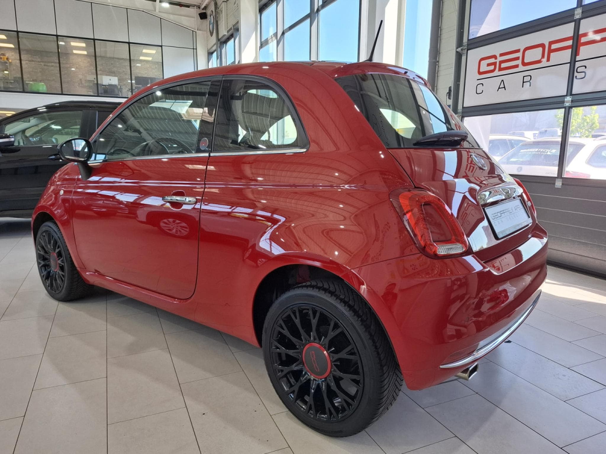 Fiat 500 1.0 Hybrid 70, EDITION RED, 1 HAND, NAVI, ALU 16'',REGUL ,PA (2021) - Photo 2