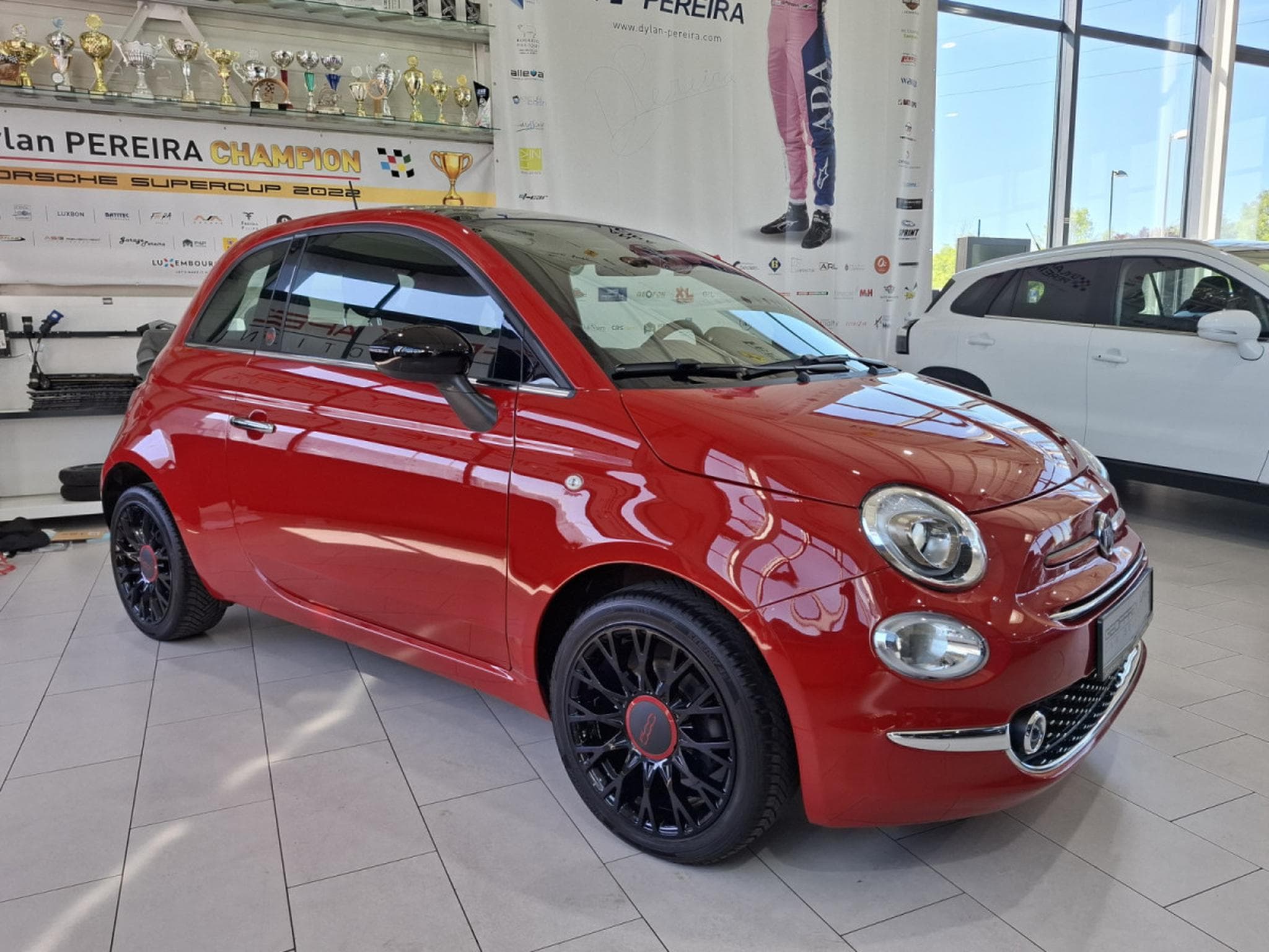 Fiat 500 1.0 Hybrid 70, EDITION RED, 1 HAND, NAVI, ALU 16'',REGUL ,PA (2021) - Photo 4
