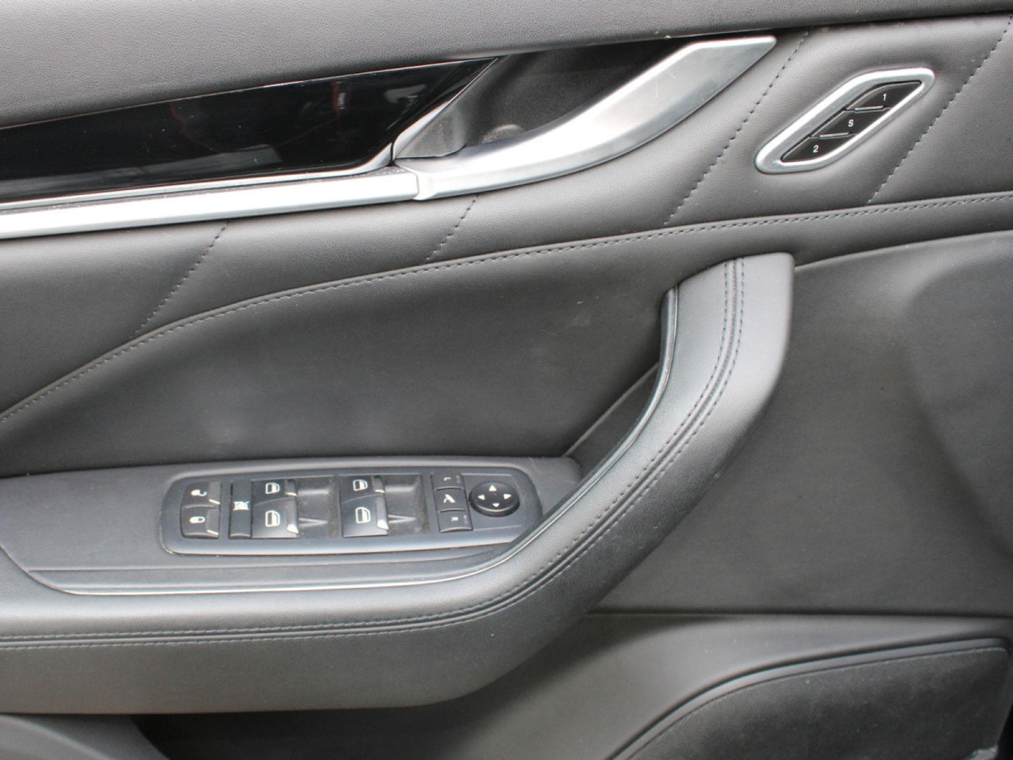Maserati Levante 3.0 V6 Q4 GRANSPORT NEW MODEL CUIR NAVI (2021) - Photo 10