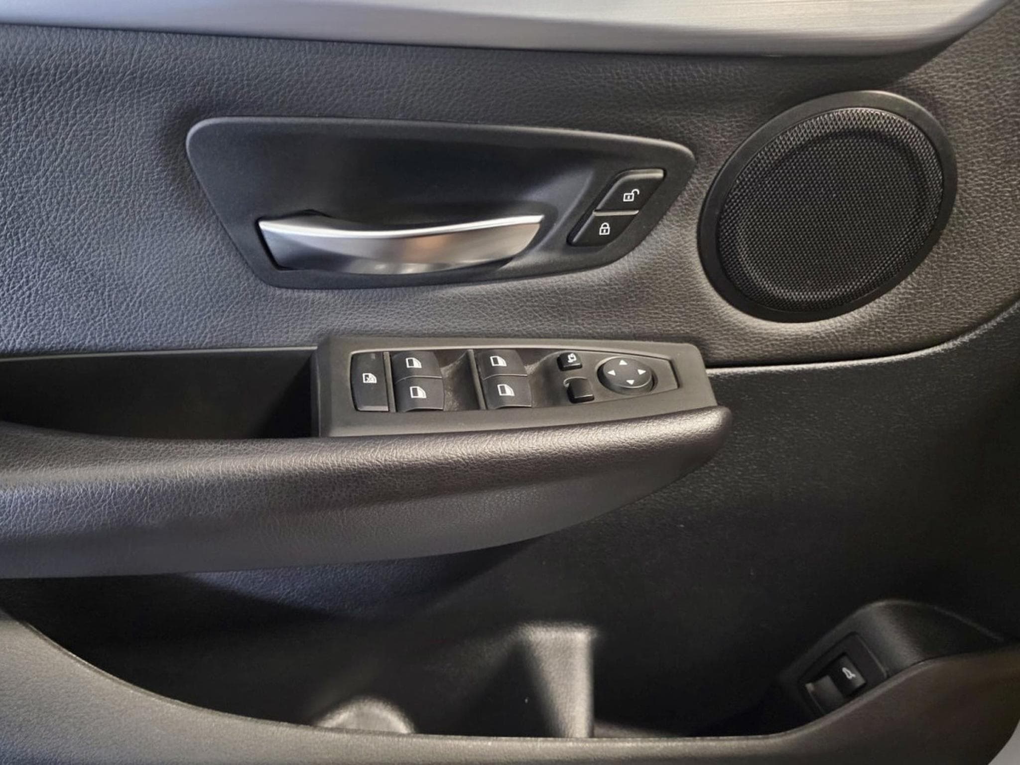BMW 218 D FACELIFT M SPORT PAKET CUIR NAVI 1 HAND (2021) - Photo 10