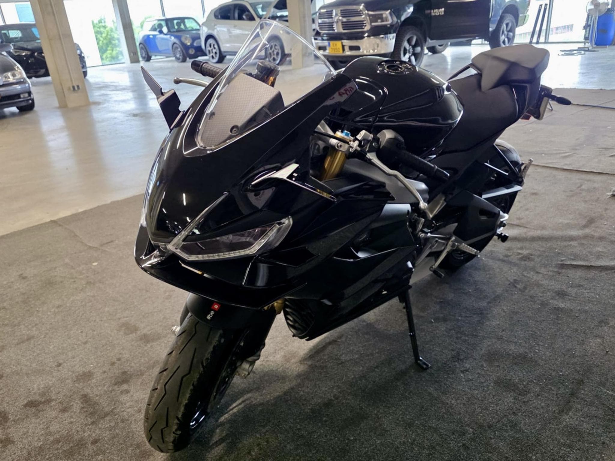 Aprilia RS FACTORY (2025) - Photo 3