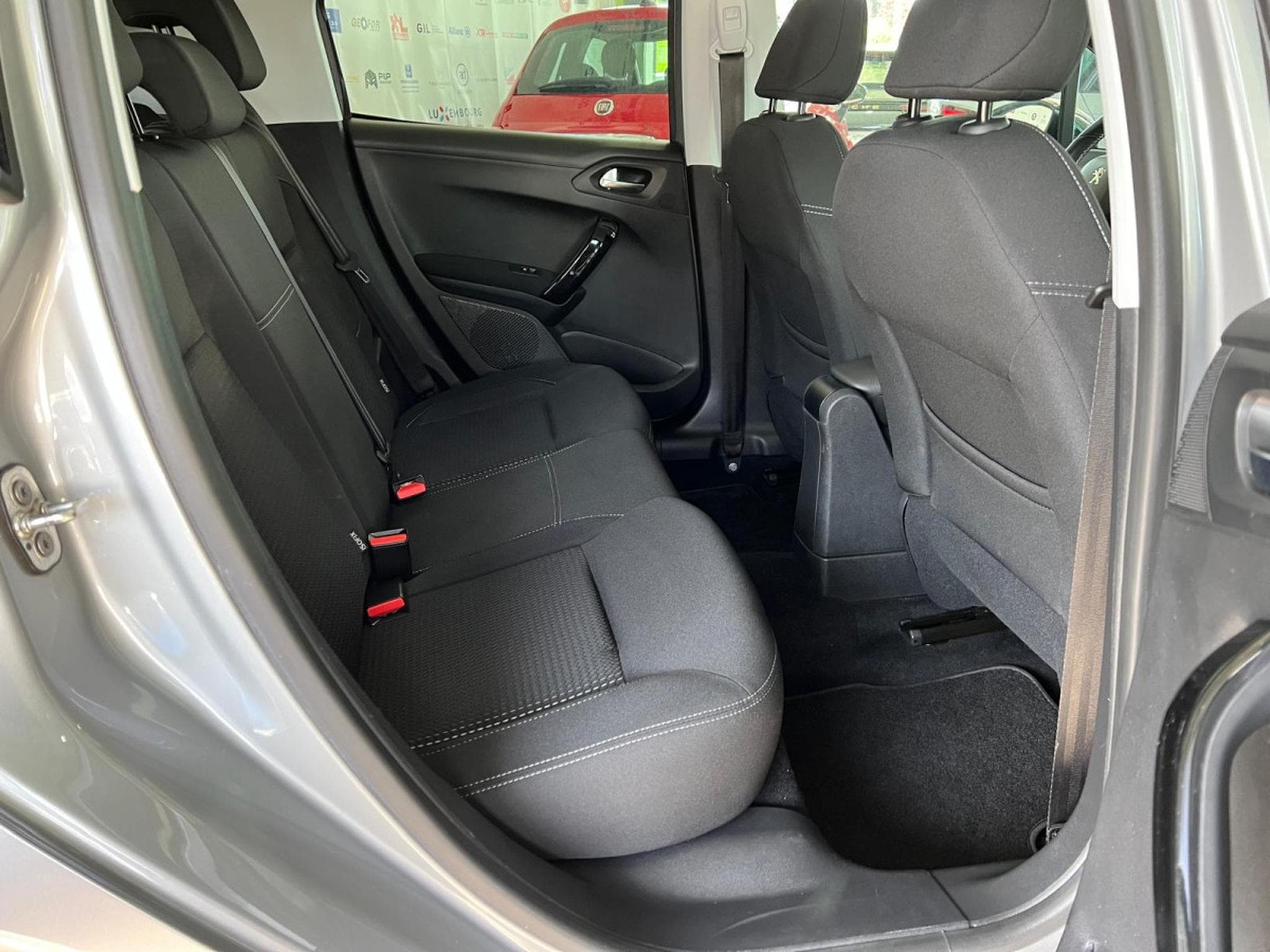 Peugeot 208 Signature 110, NAVI, PDC , BLUETOOTH, LED, KM 30000 (2019) - Photo 7