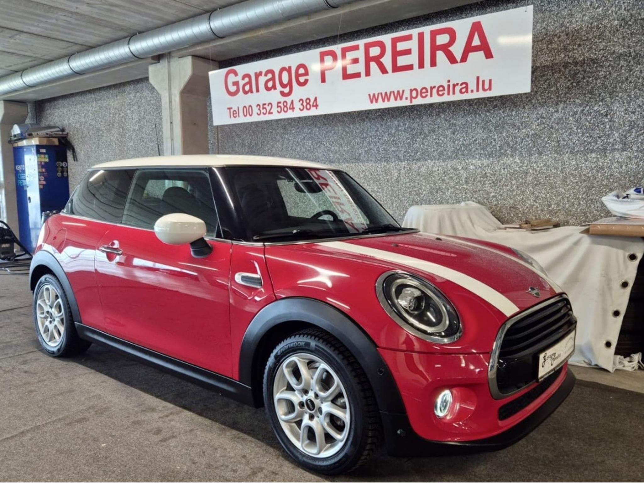 Mini Cooper 1.5 LED NAVI (2020) - Photo 1