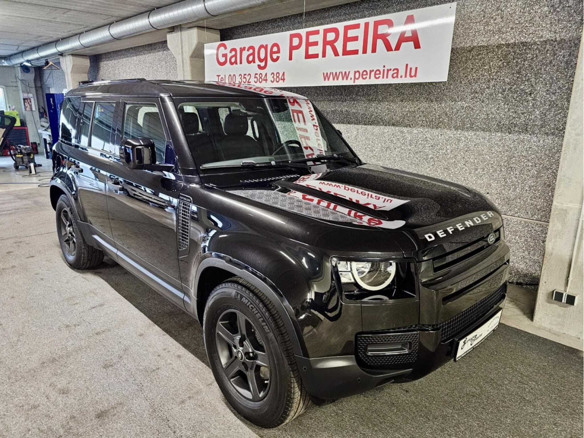 Land-Rover Defender 110 D200 S 7 SITZE CUIR NAVI (2020) - Photo 1
