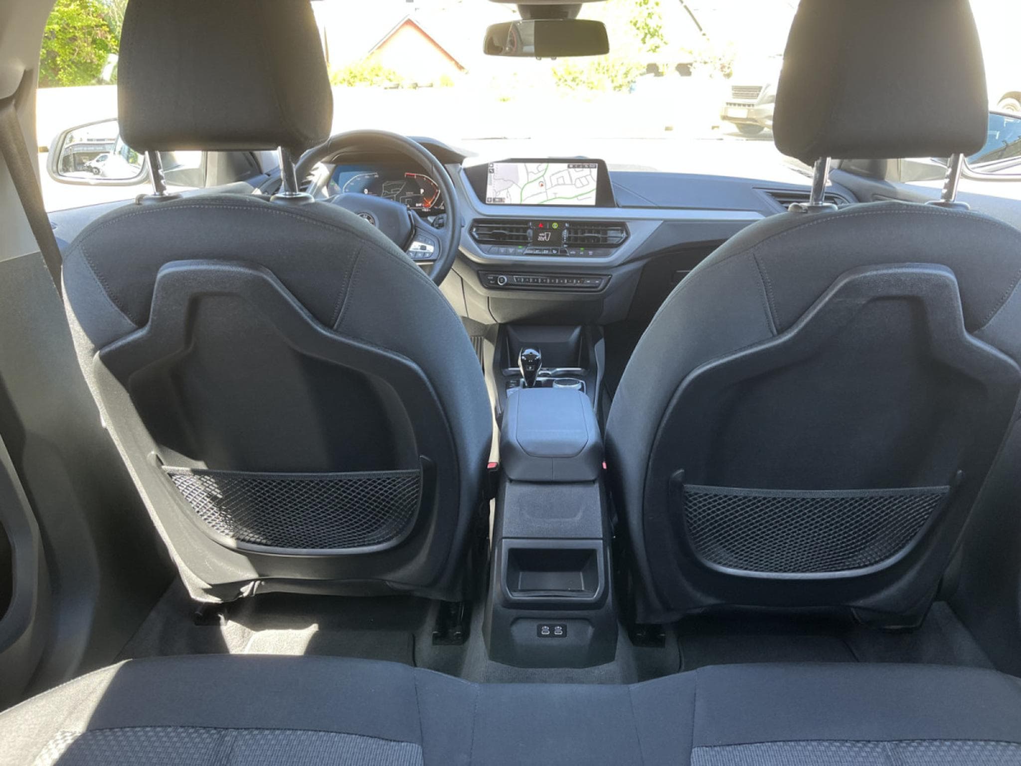 BMW 118 118i A 136cv 2xPDC Apple Carplay LED Camera (2023) - Photo 12