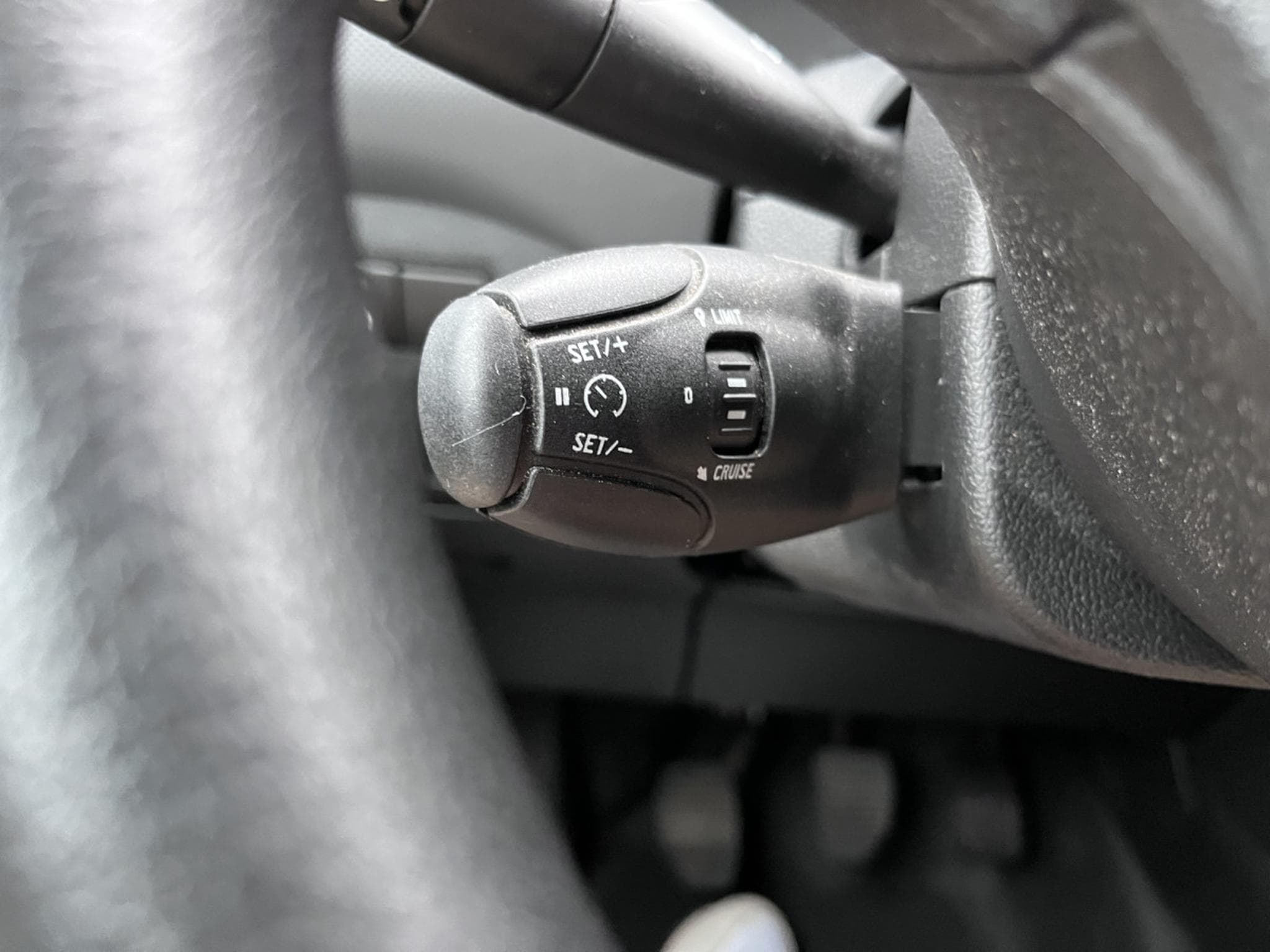 Citroën Berlingo 1.6 Blue Hdi 100cv 3 places Clim Tempomat PDC (2019) - Foto 18
