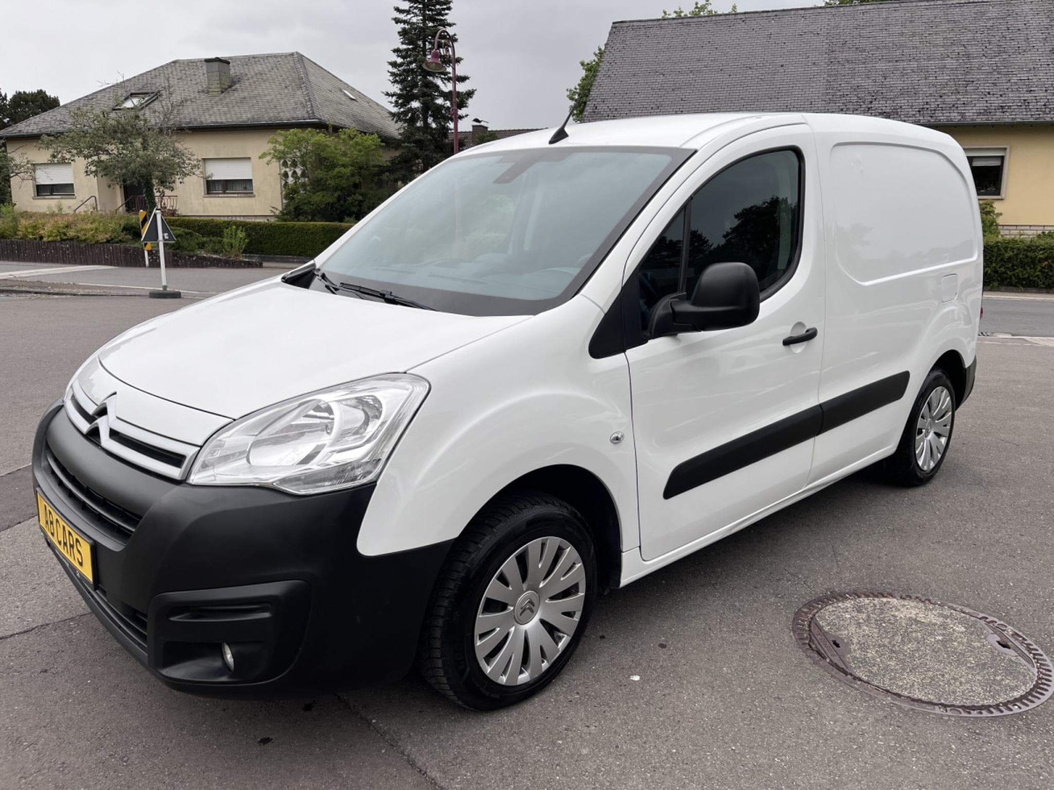 Citroën Berlingo 1.6 Blue Hdi 100cv 3 places Clim Tempomat PDC (2019) - Foto 19