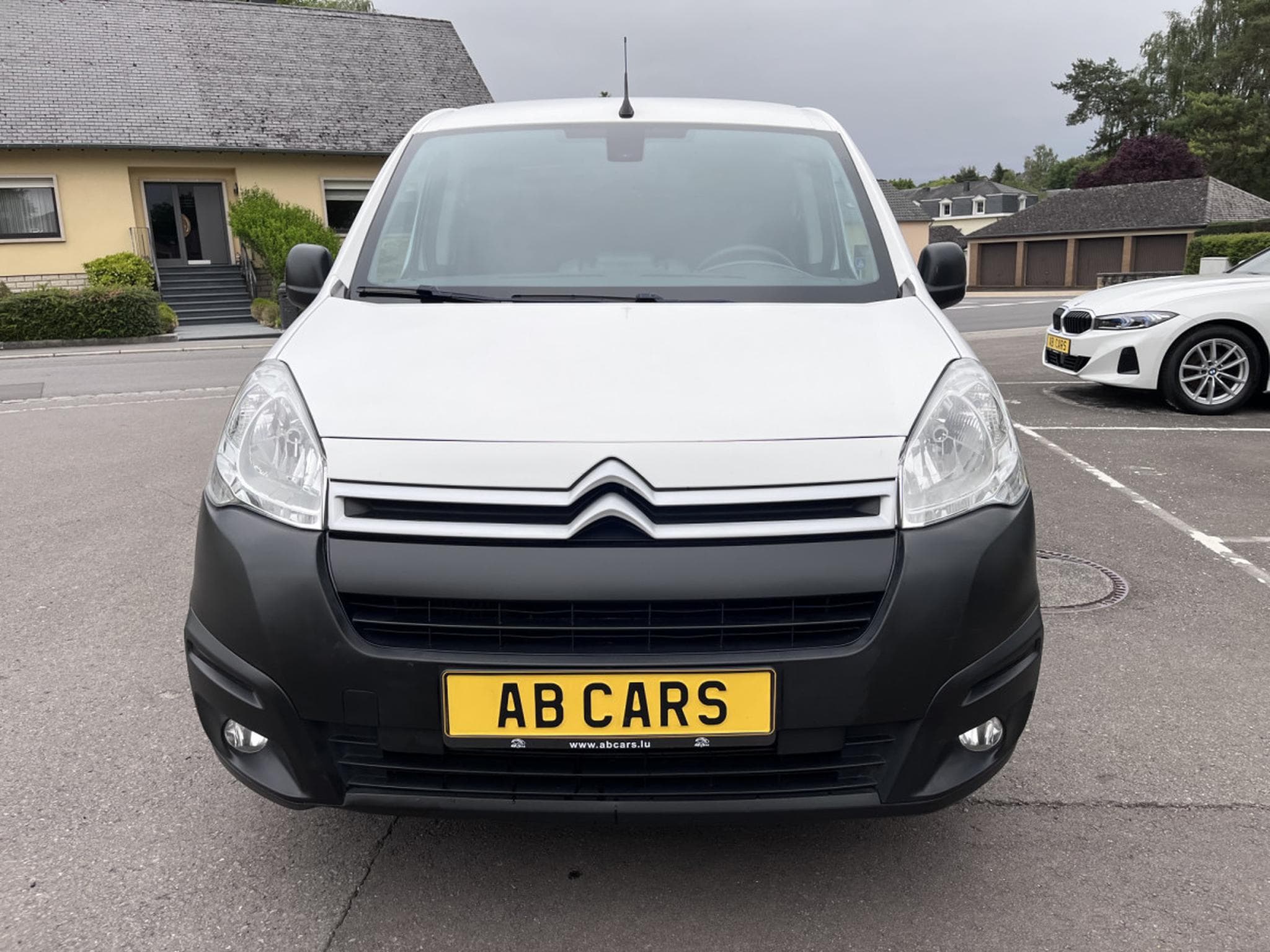 Citroën Berlingo 1.6 Blue Hdi 100cv 3 places Clim Tempomat PDC (2019) - Foto 2