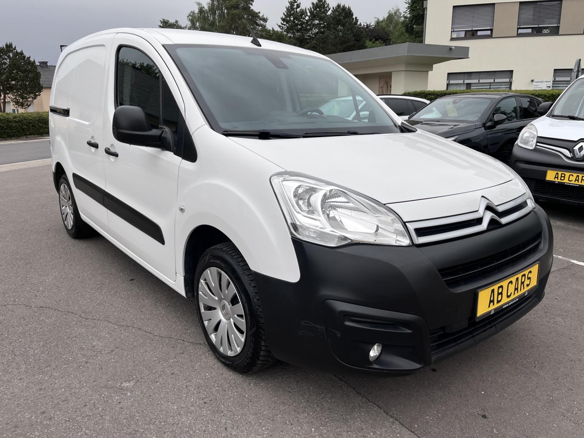 Citroën Berlingo 1.6 Blue Hdi 100cv 3 places Clim Tempomat PDC (2019) - Foto 3