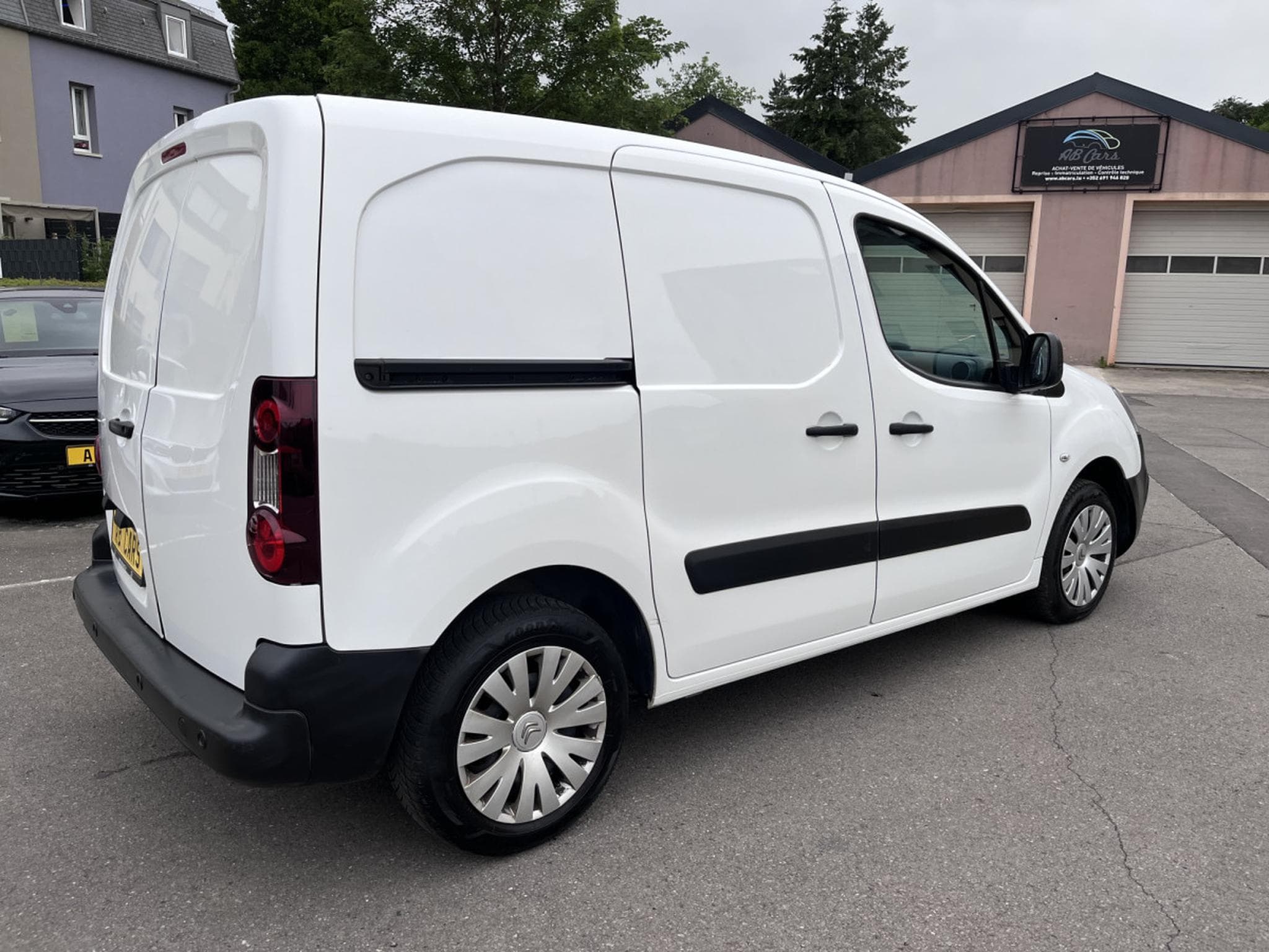 Citroën Berlingo 1.6 Blue Hdi 100cv 3 places Clim Tempomat PDC (2019) - Foto 7