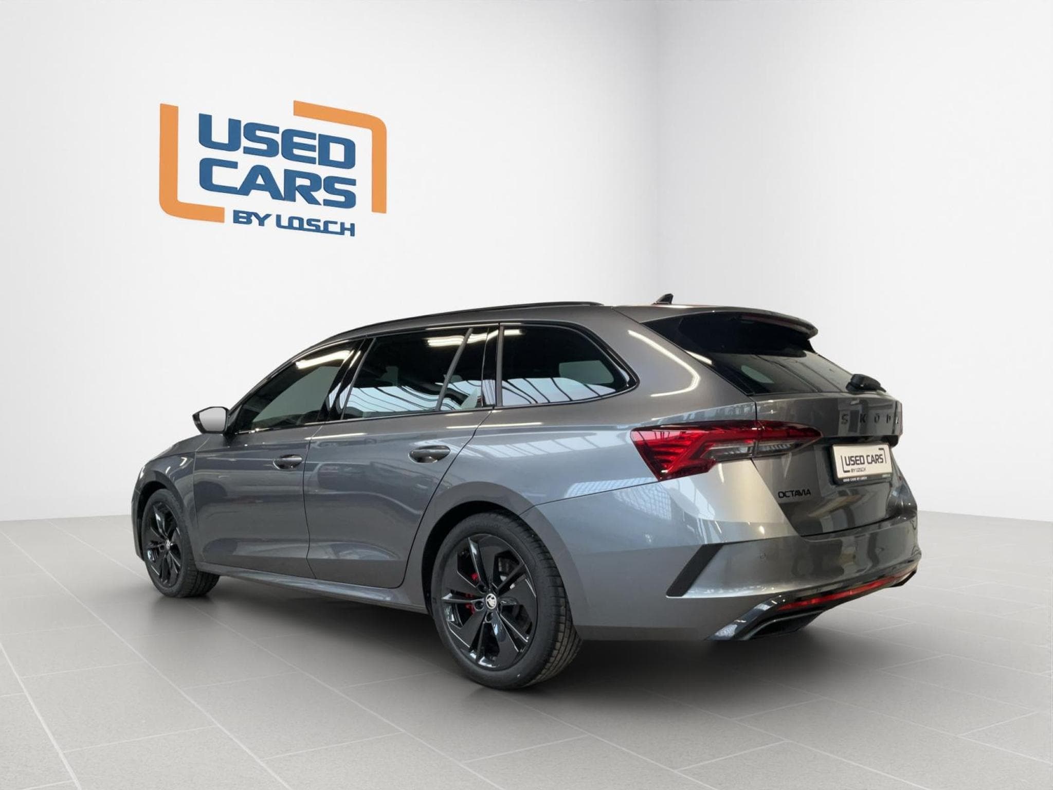 Skoda Octavia RS+DSG+LED+NAVI+Design-Sueda (2024) - Foto 6