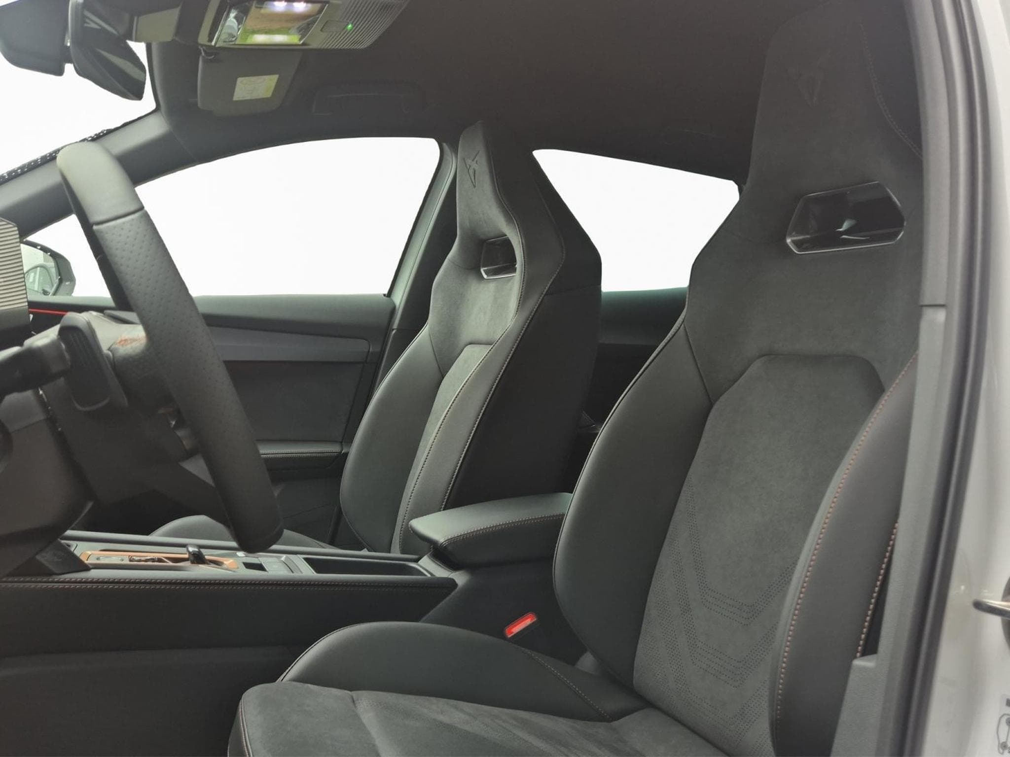 Cupra Formentor 1.5 eTSI DSG (2026) - Foto 4