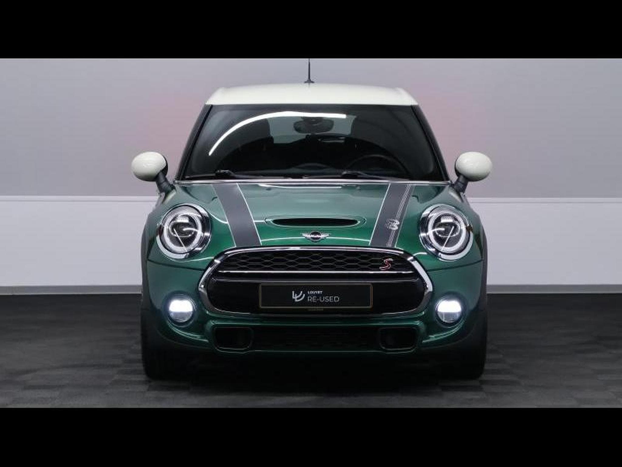 MINI Cooper hatch 60years Edition Steptronic DCT 7 (2020) - Photo 2