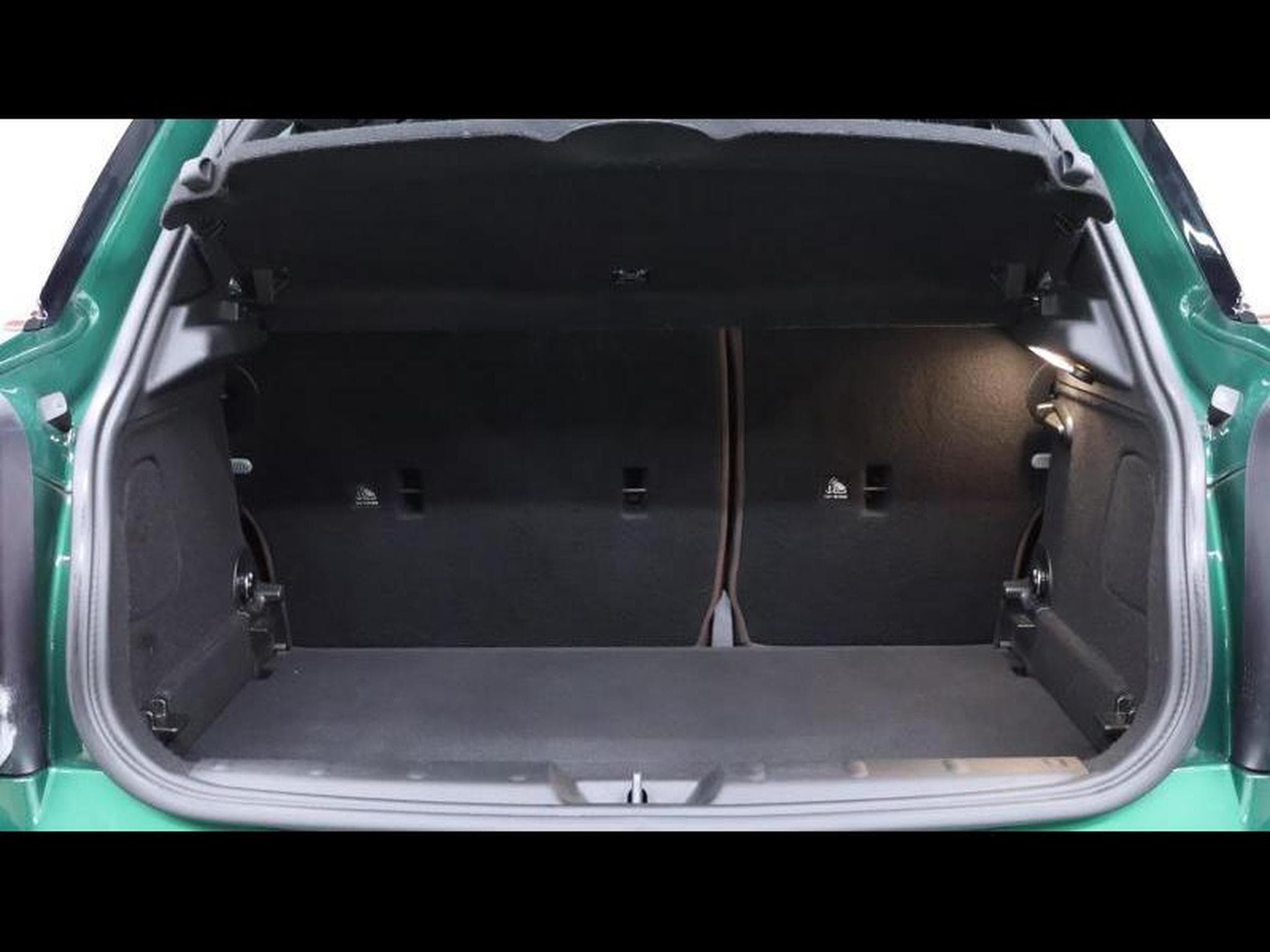 MINI Cooper hatch 60years Edition Steptronic DCT 7 (2020) - Photo 7