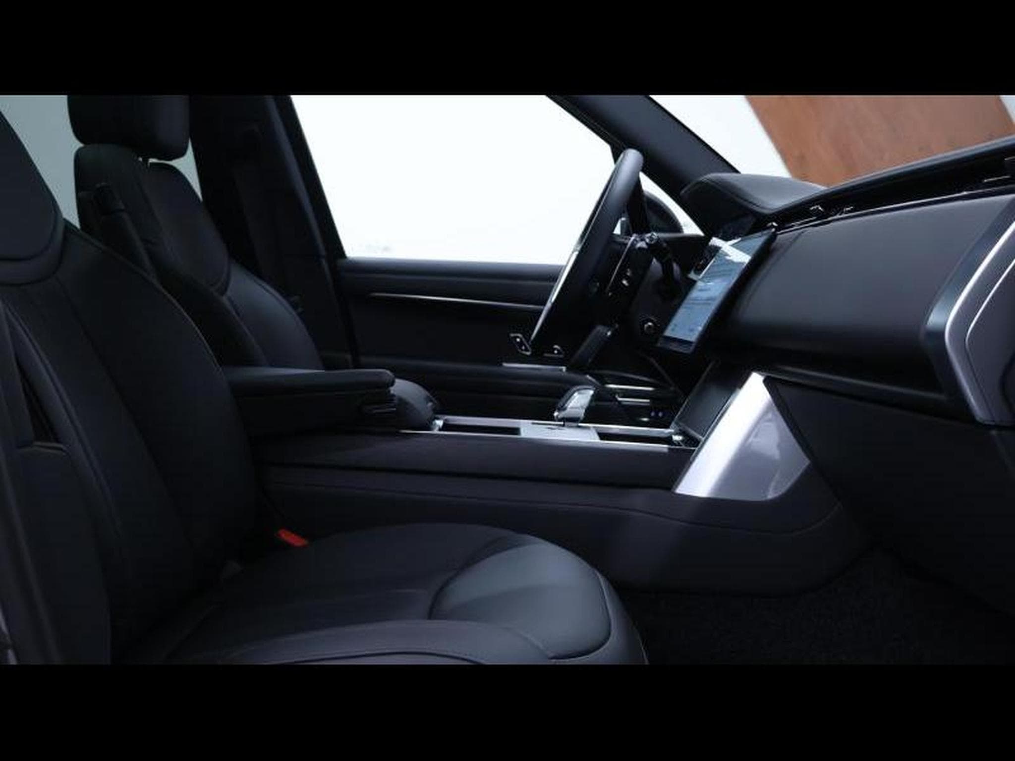 Land-Rover Range Rover SWB D300 SE AWD Auto (2026) - Photo 11