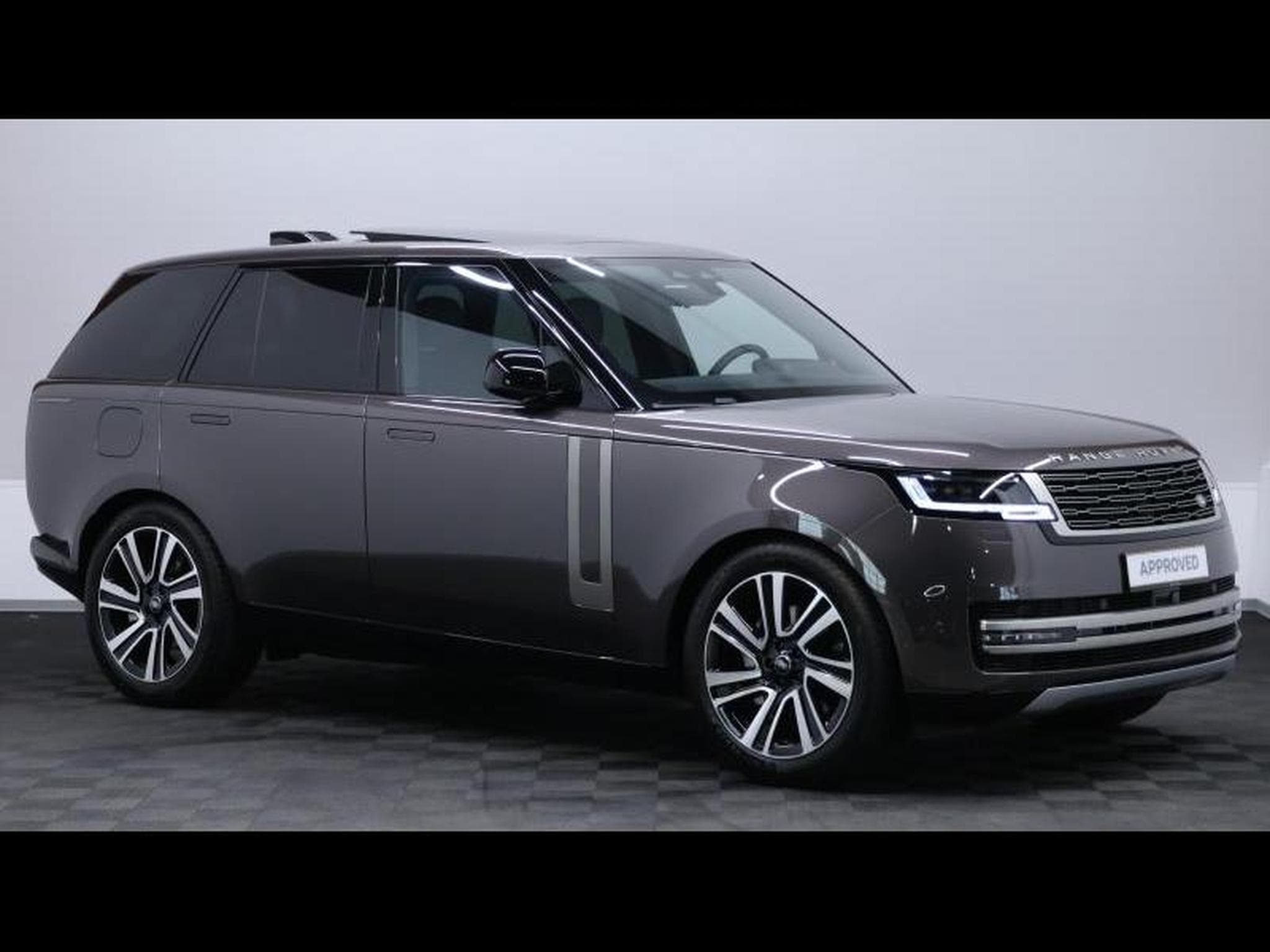 Land-Rover Range Rover SWB D300 SE AWD Auto (2026) - Photo 3