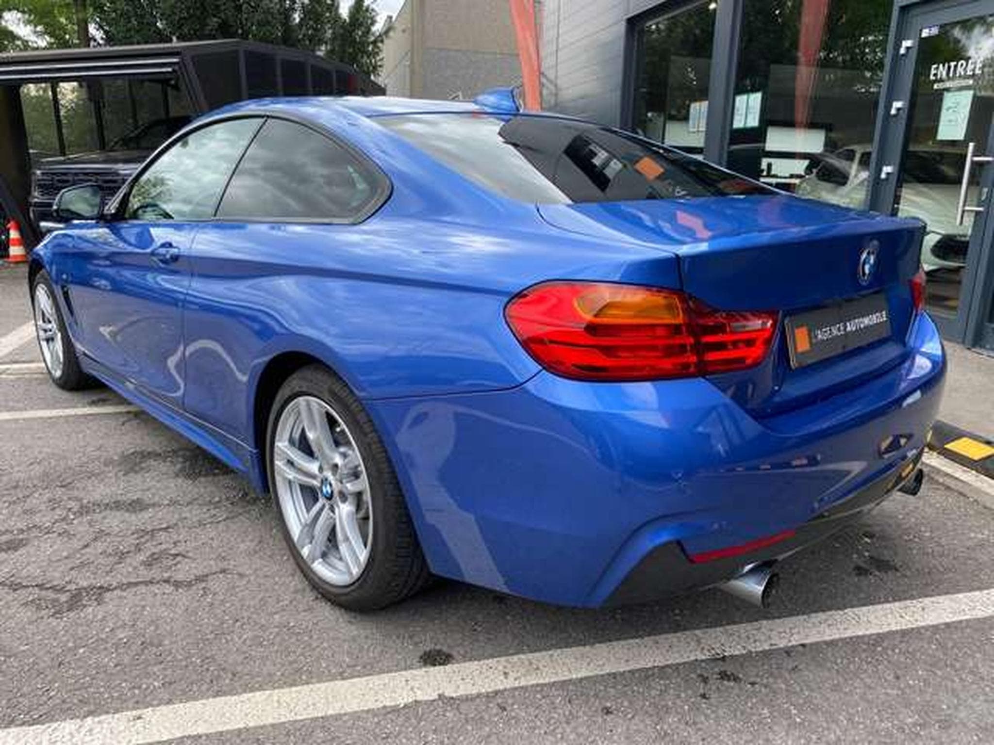 BMW 435 435i Coupe xDrive M-Sport BVA (2014) - Photo 6