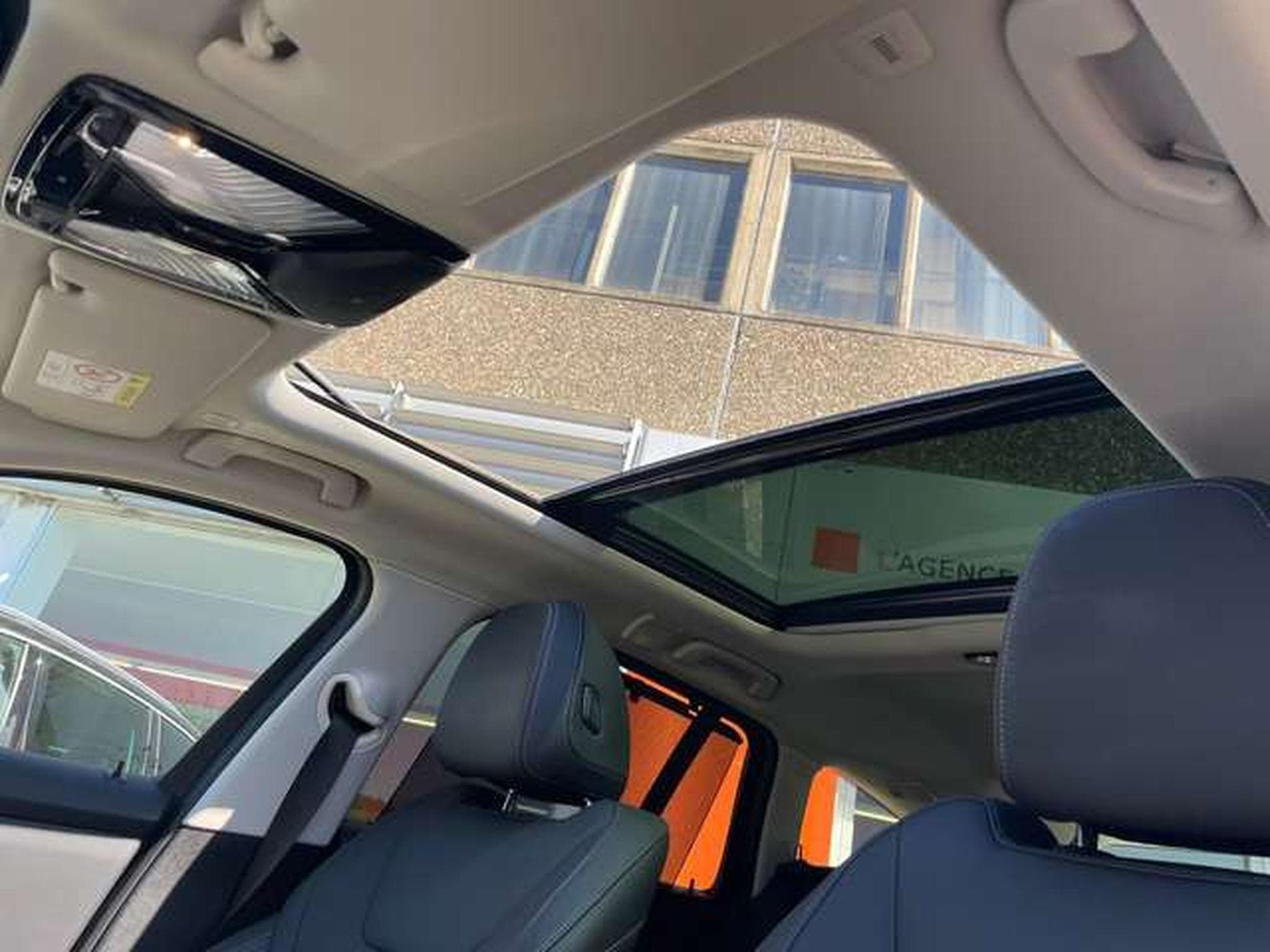 BMW 318 318i Touring Auto/sport-GARANTIE JUSQU'A 48 MOIS (2024) - Photo 28