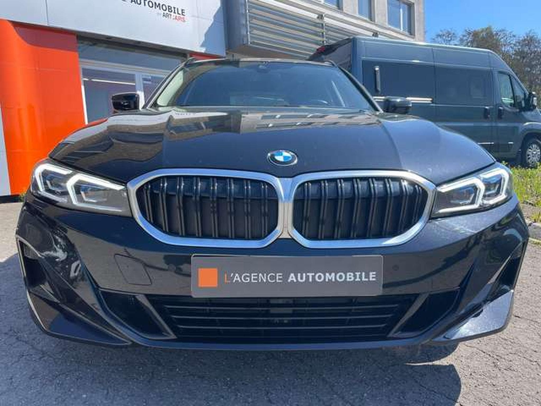 BMW 318 318i Touring Auto/sport-GARANTIE JUSQU'A 48 MOIS (2024) - Photo 3