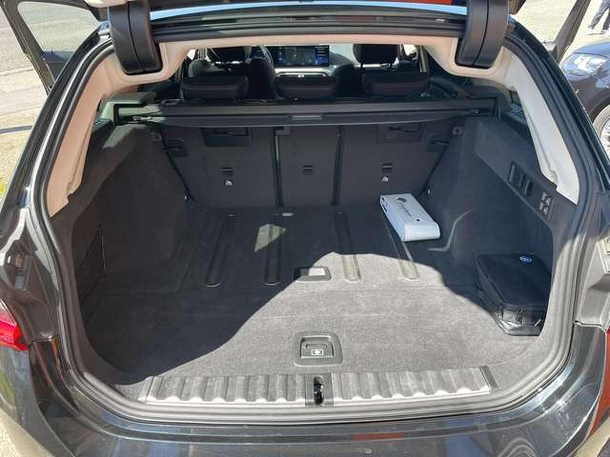 BMW 318 318i Touring Auto/sport-GARANTIE JUSQU'A 48 MOIS (2024) - Photo 35