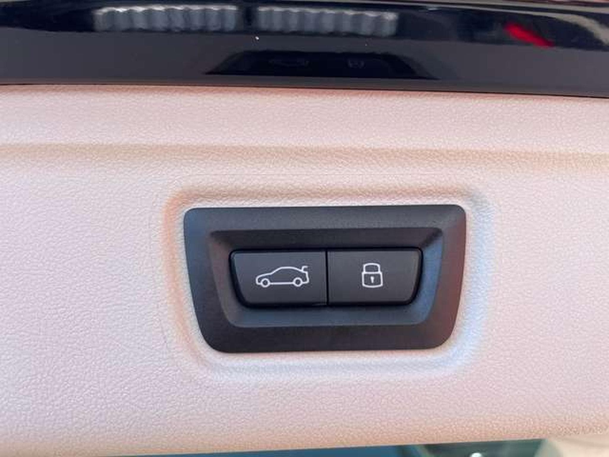BMW 318 318i Touring Auto/sport-GARANTIE JUSQU'A 48 MOIS (2024) - Photo 36