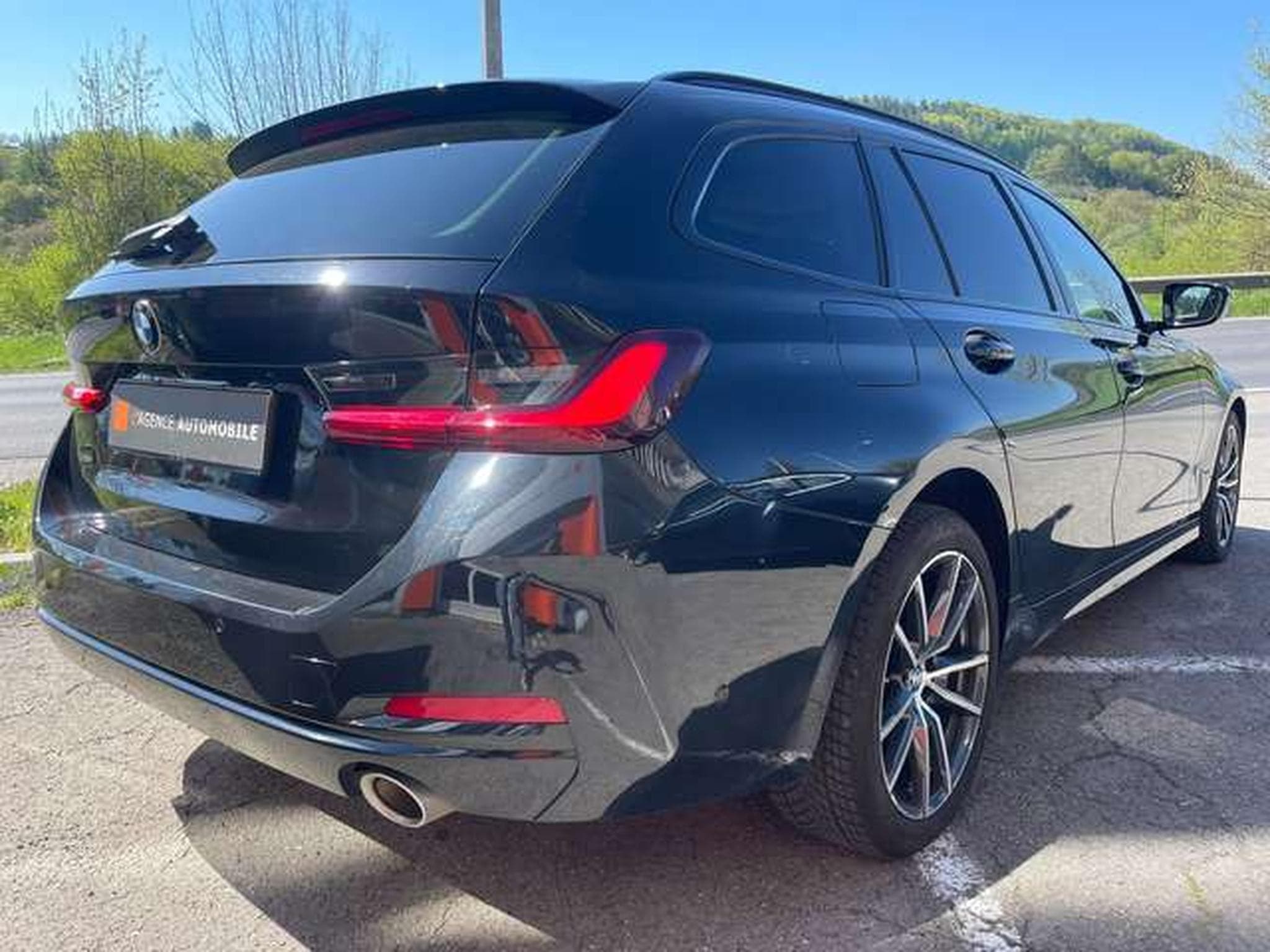 BMW 318 318i Touring Auto/sport-GARANTIE JUSQU'A 48 MOIS (2024) - Photo 5