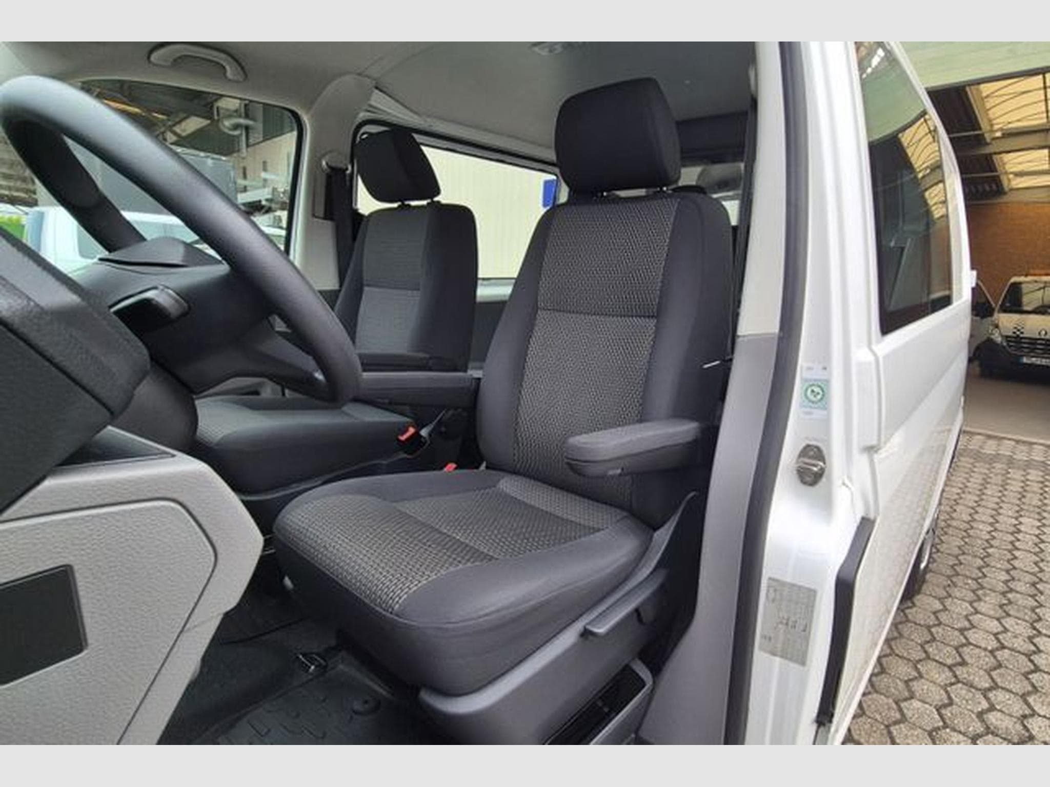 VW T6.1 Transporter Kasten PLUS Trendline EcoProfi (2022) - Foto 14