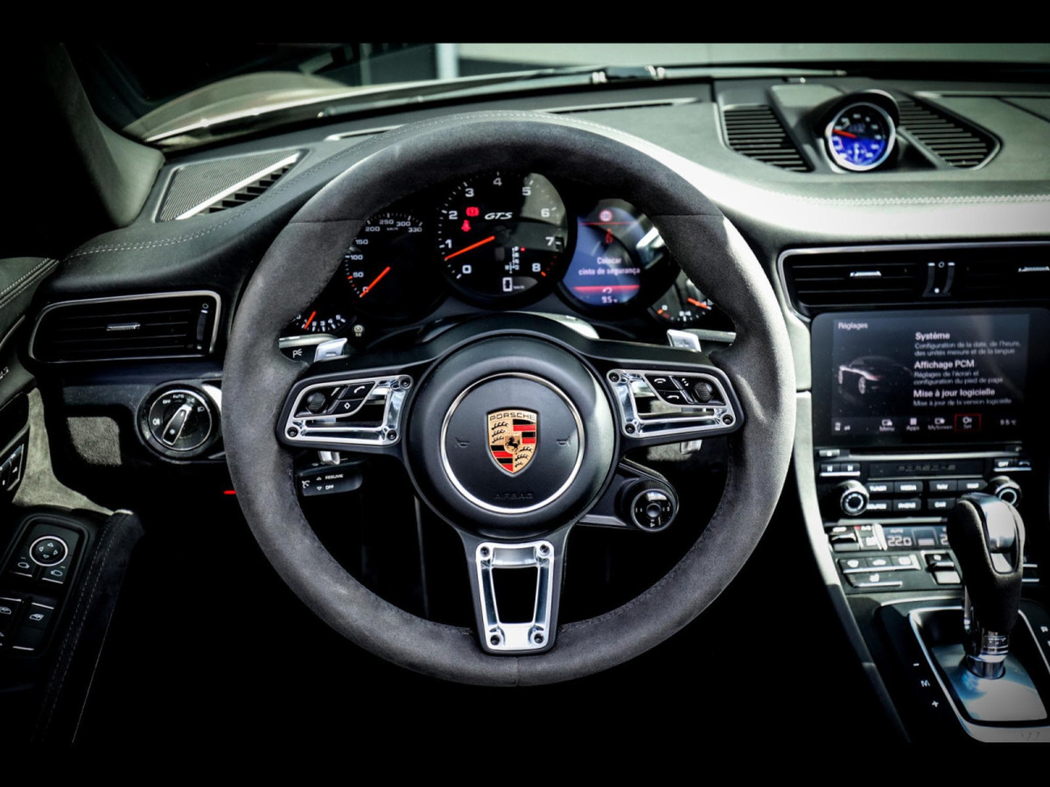 Porsche 911 (991.2) CARRERA GTS CABRIOLET PDK – PORSCHE APPROVED 01/2027 (2018) - Photo 11