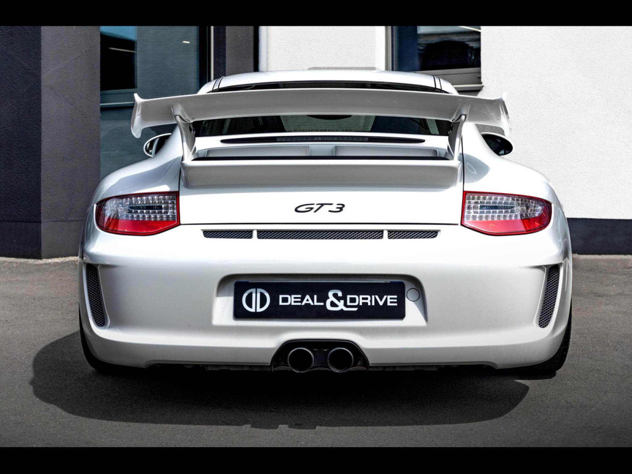Porsche 911 (997.2) GT3 3.8 MANUAL 6 - CARRARA WHITE (2009) - Photo 4