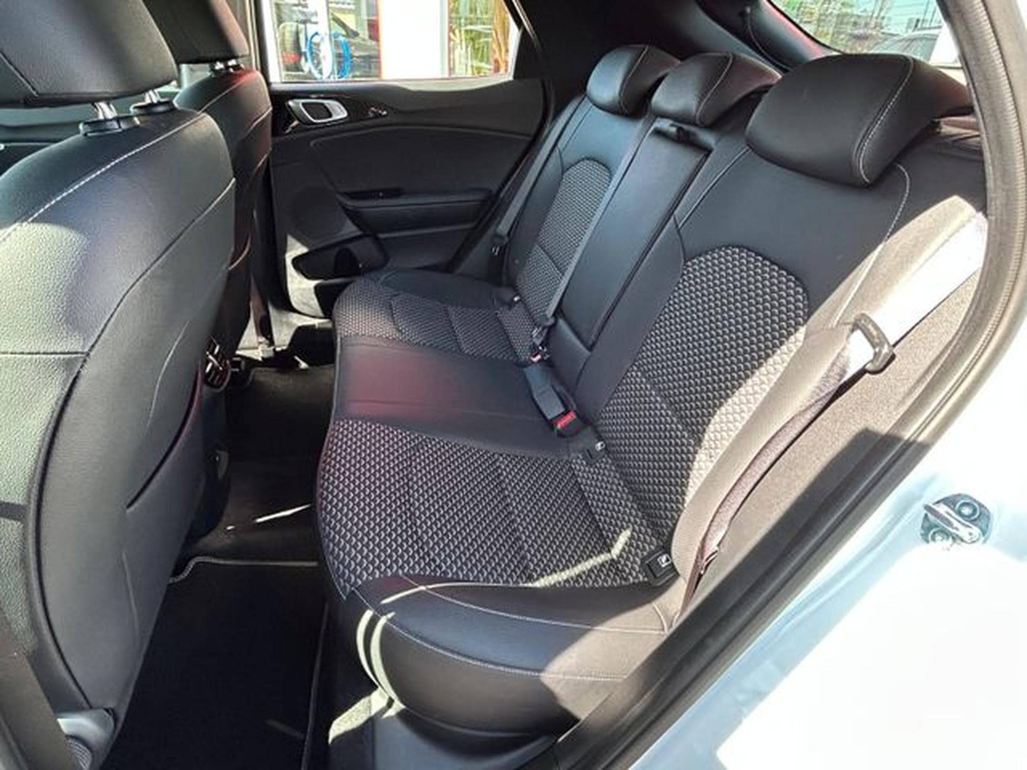 Kia XCeed XCeed 1,5T DCT Vision Komfort Navi LED Kamera (2025) - Foto 11