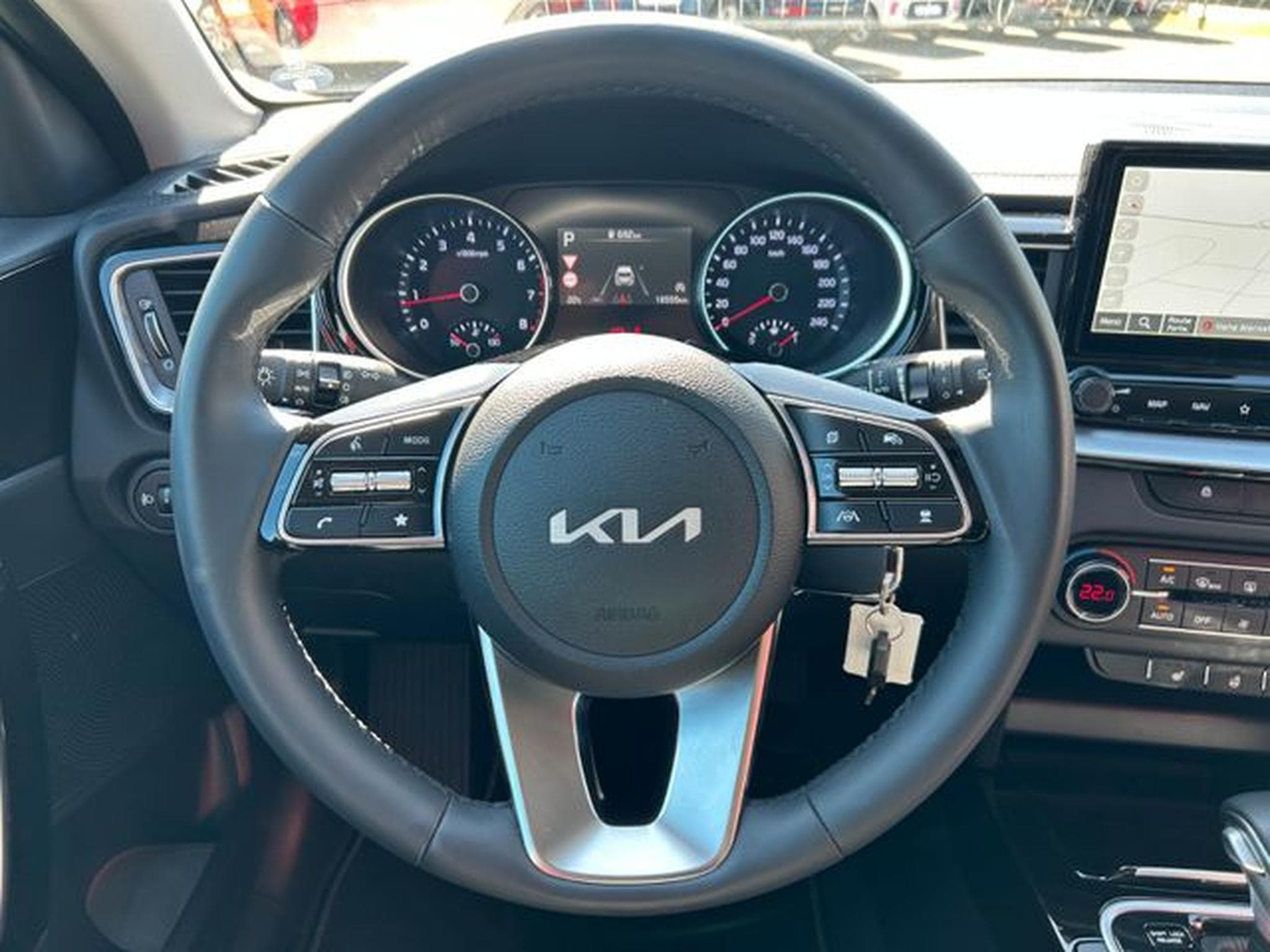 Kia XCeed XCeed 1,5T DCT Vision Komfort Navi LED Kamera (2025) - Foto 13