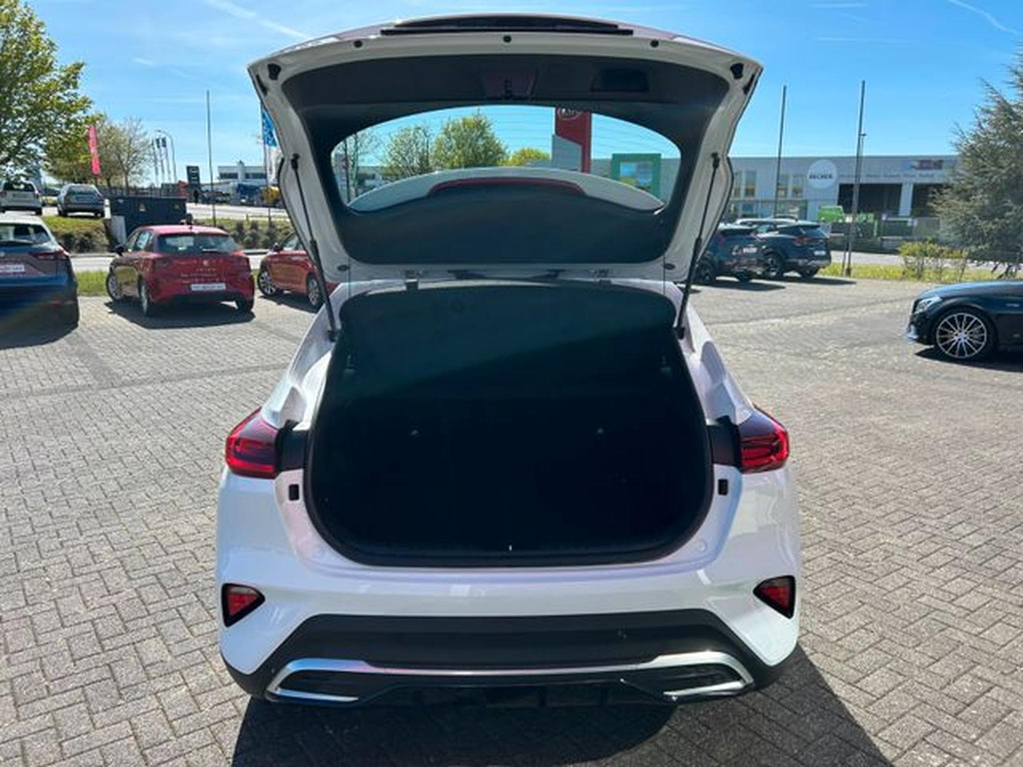 Kia XCeed XCeed 1,5T DCT Vision Komfort Navi LED Kamera (2025) - Foto 7
