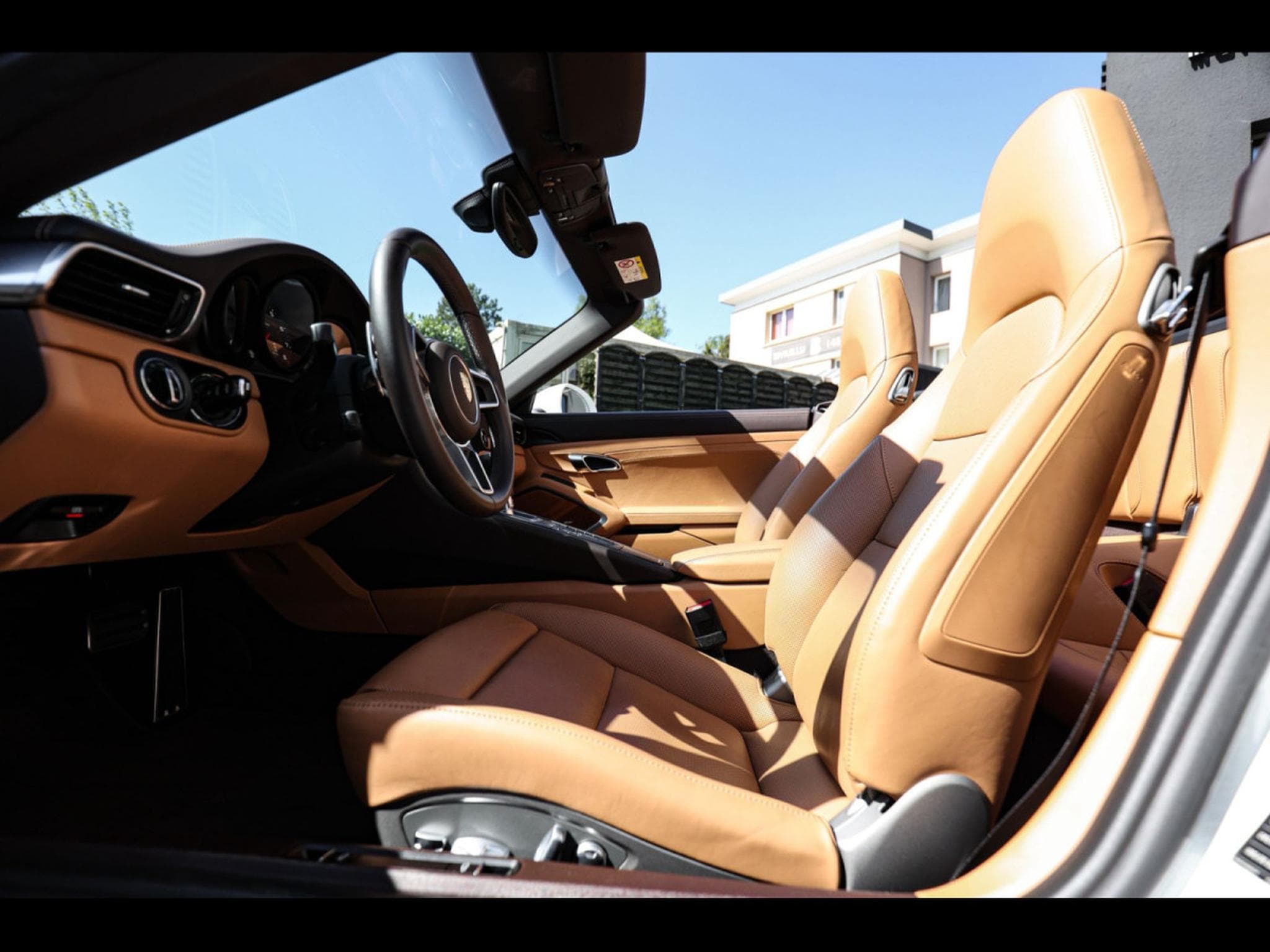 Porsche 911 (991.2) CARRERA S CABRIOLET PDK – WHITE (2016) - Photo 10