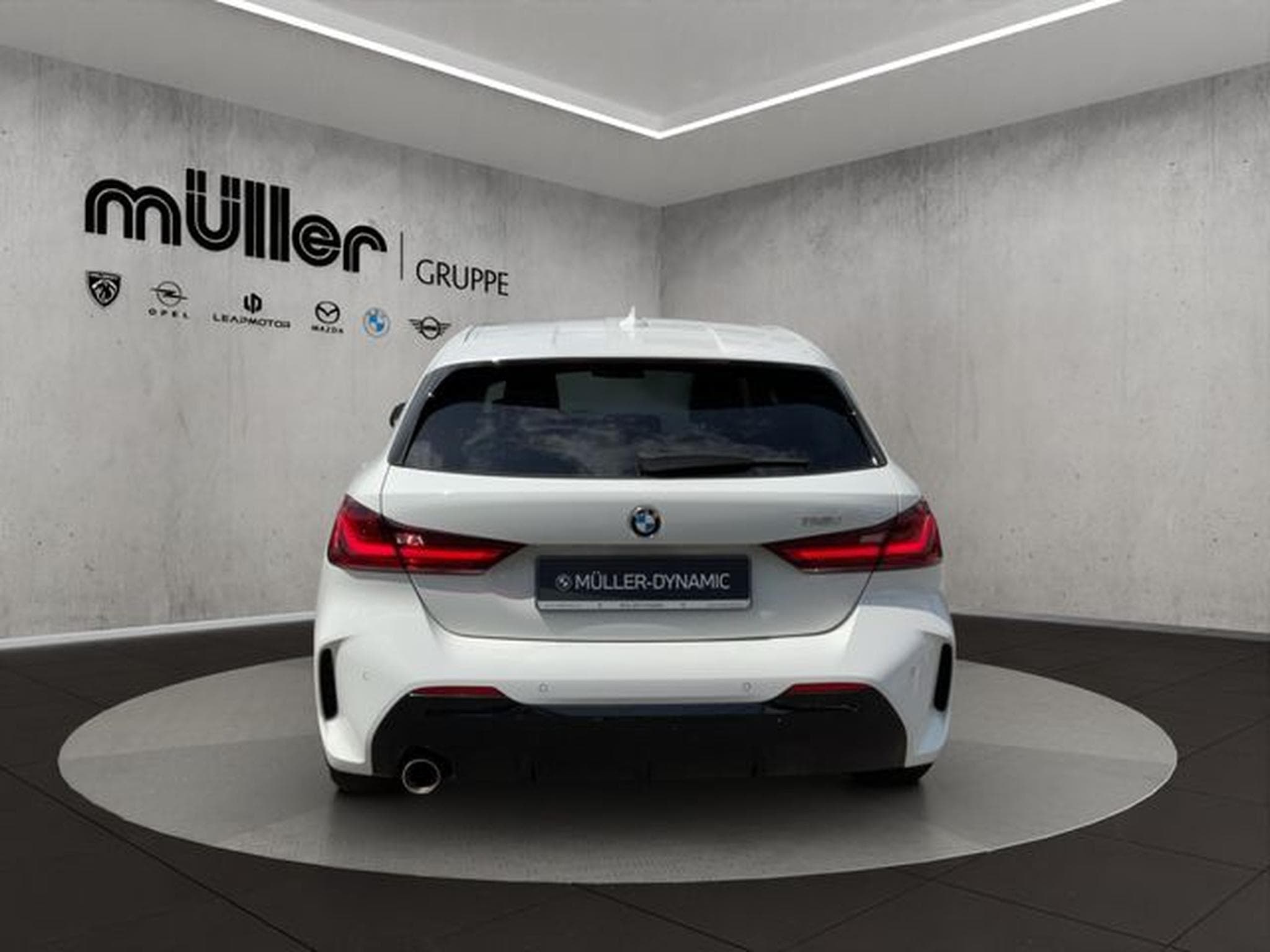 BMW 118 118i M SPORT LED TEMPOMAT KLIMAAUTO (2023) - Photo 5
