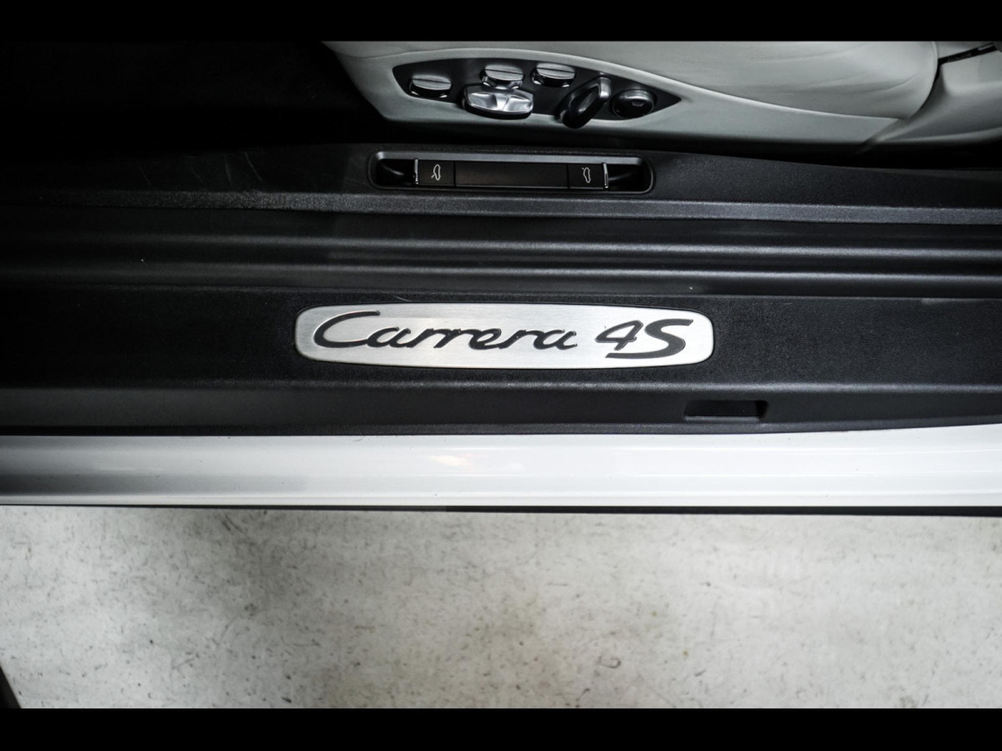 Porsche 911 991.1 CARRERA 4S CABRIOLET PDK (2014) - Photo 17