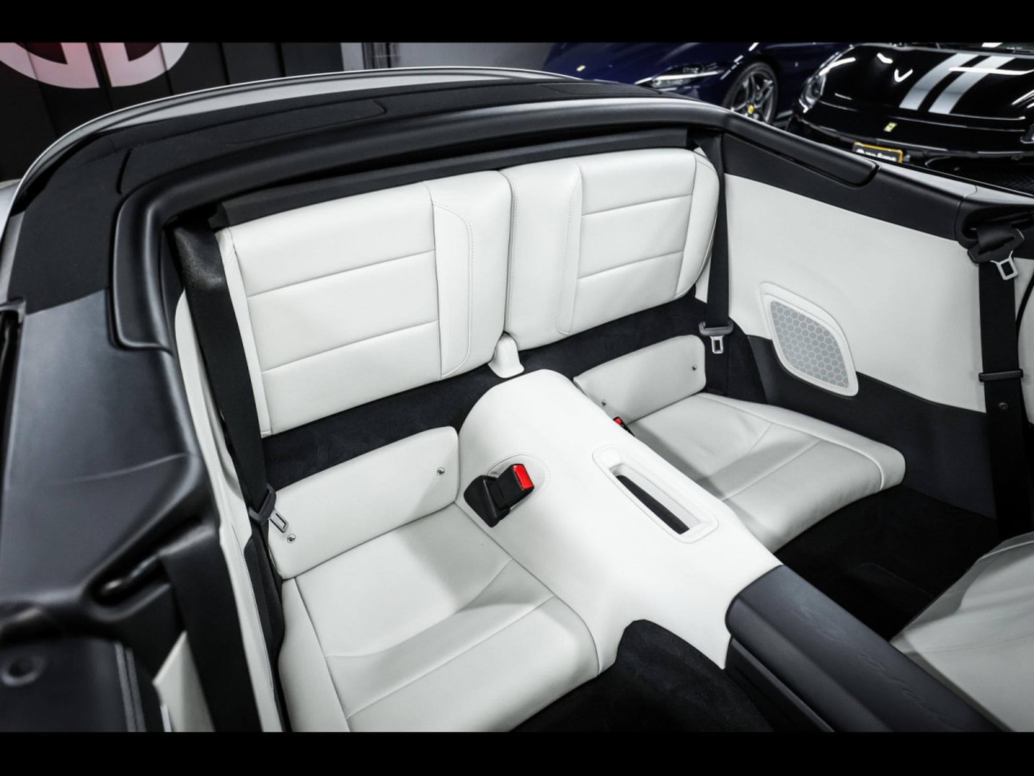 Porsche 911 .1 911 CARRERA 4S CABRIOLET PDK (2014) - Photo 15