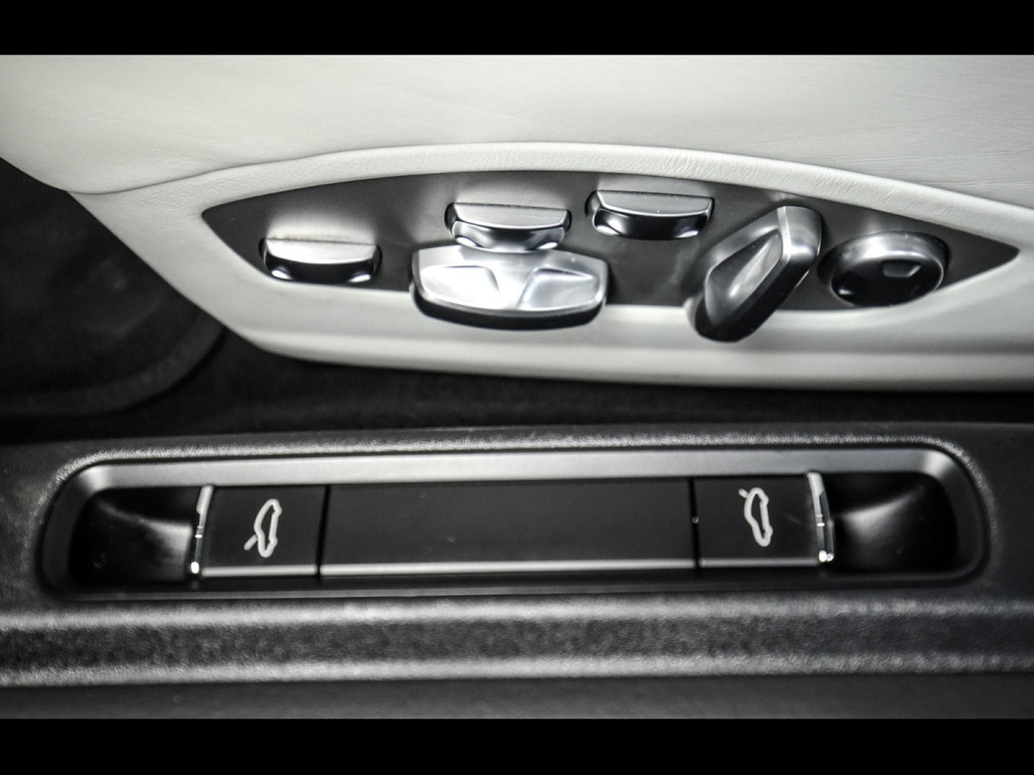Porsche 911 .1 911 CARRERA 4S CABRIOLET PDK (2014) - Photo 18