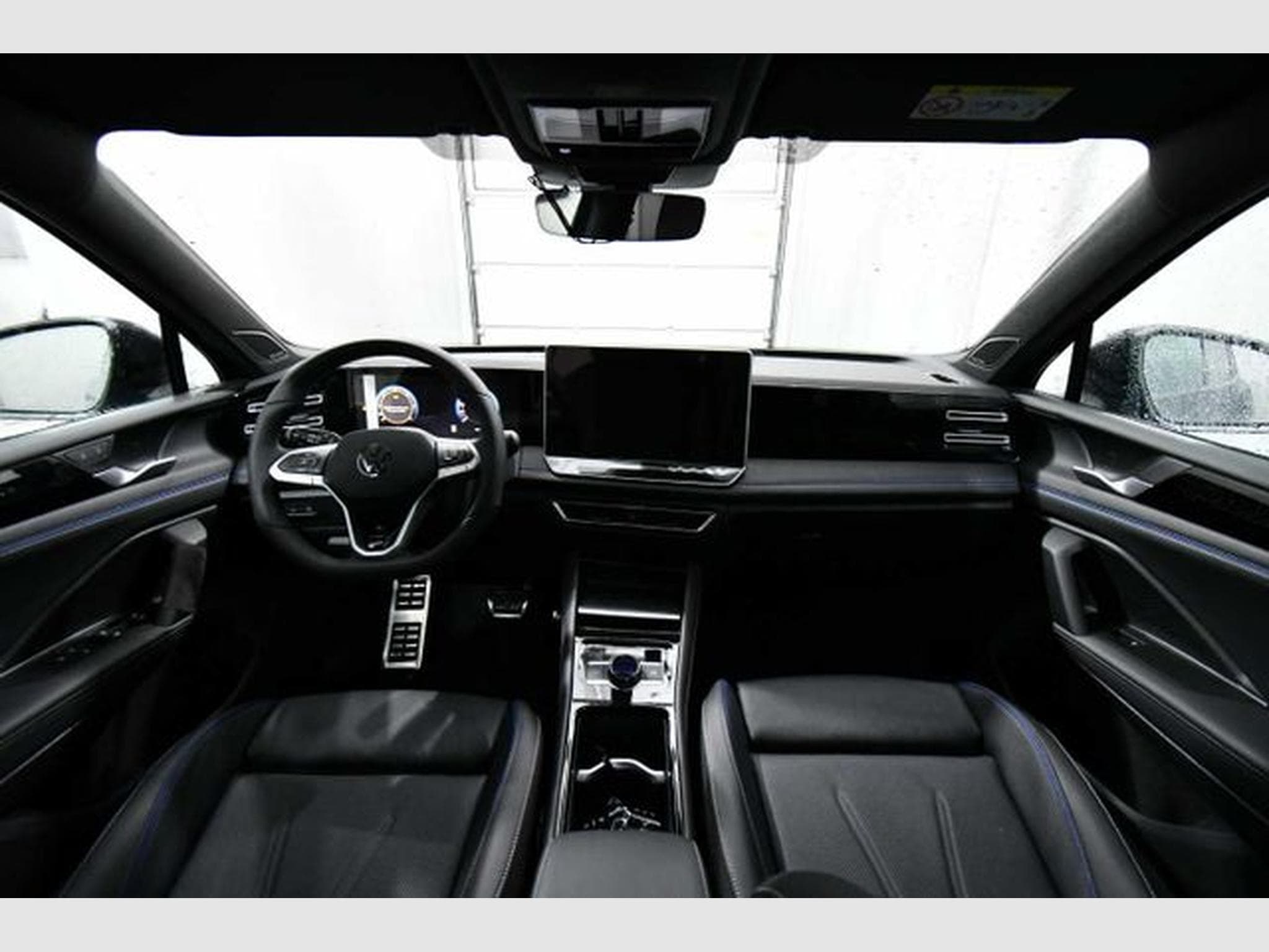 VW Tiguan Tiguan Diesel 2.0 TDI SCR 4MOTION DSG R-Line - S (2025) - Photo 6