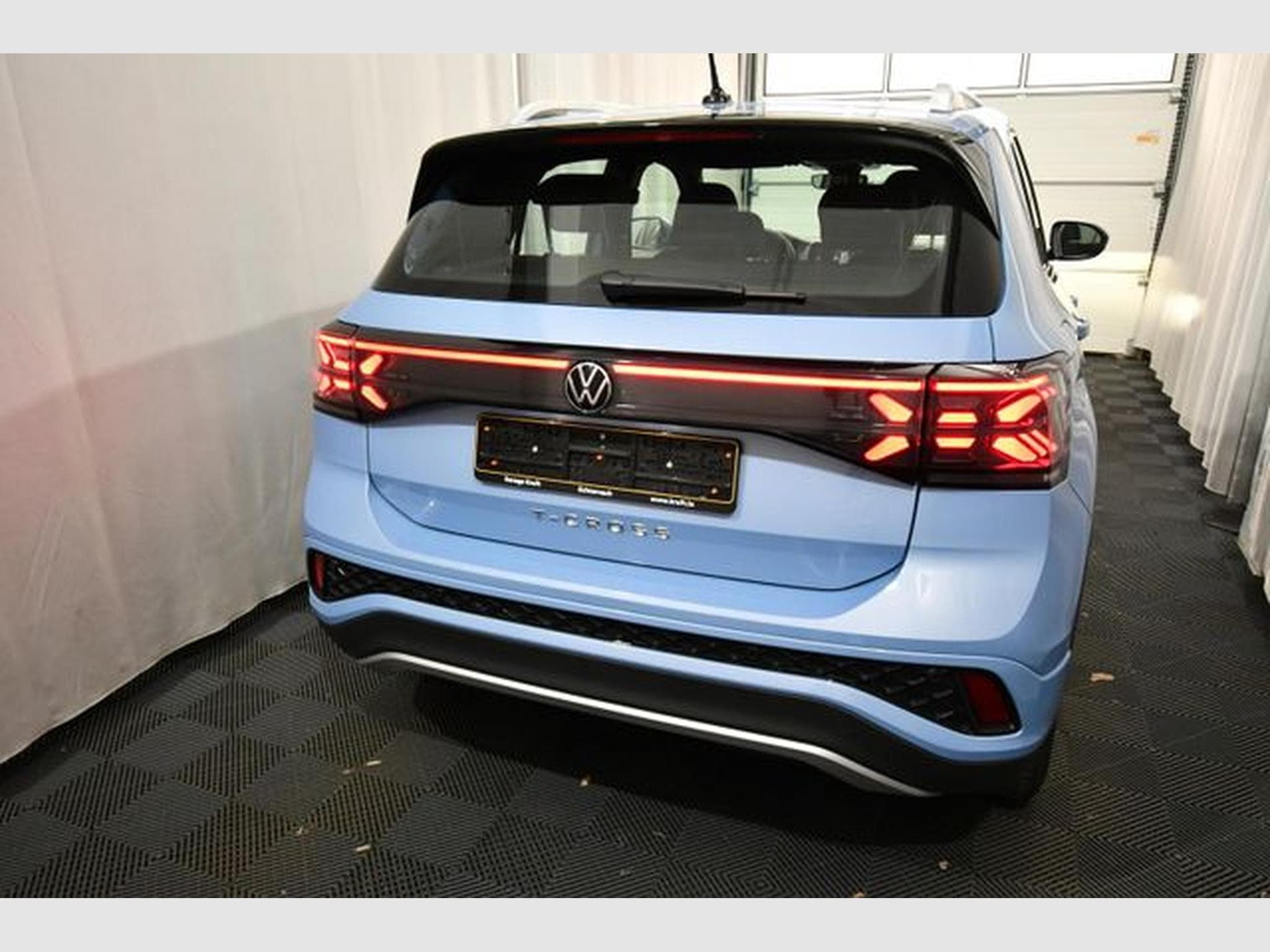 VW T-Cross T-Cross 1.0 TSI R-Line, 17", ACC, Navi DM, Park (2025) - Foto 4