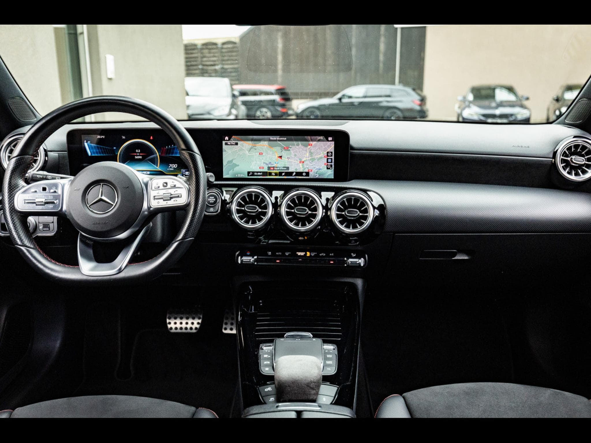 Mercedes A 35 AMG 4M+°KOSMOS BLACK (2021) - Photo 14