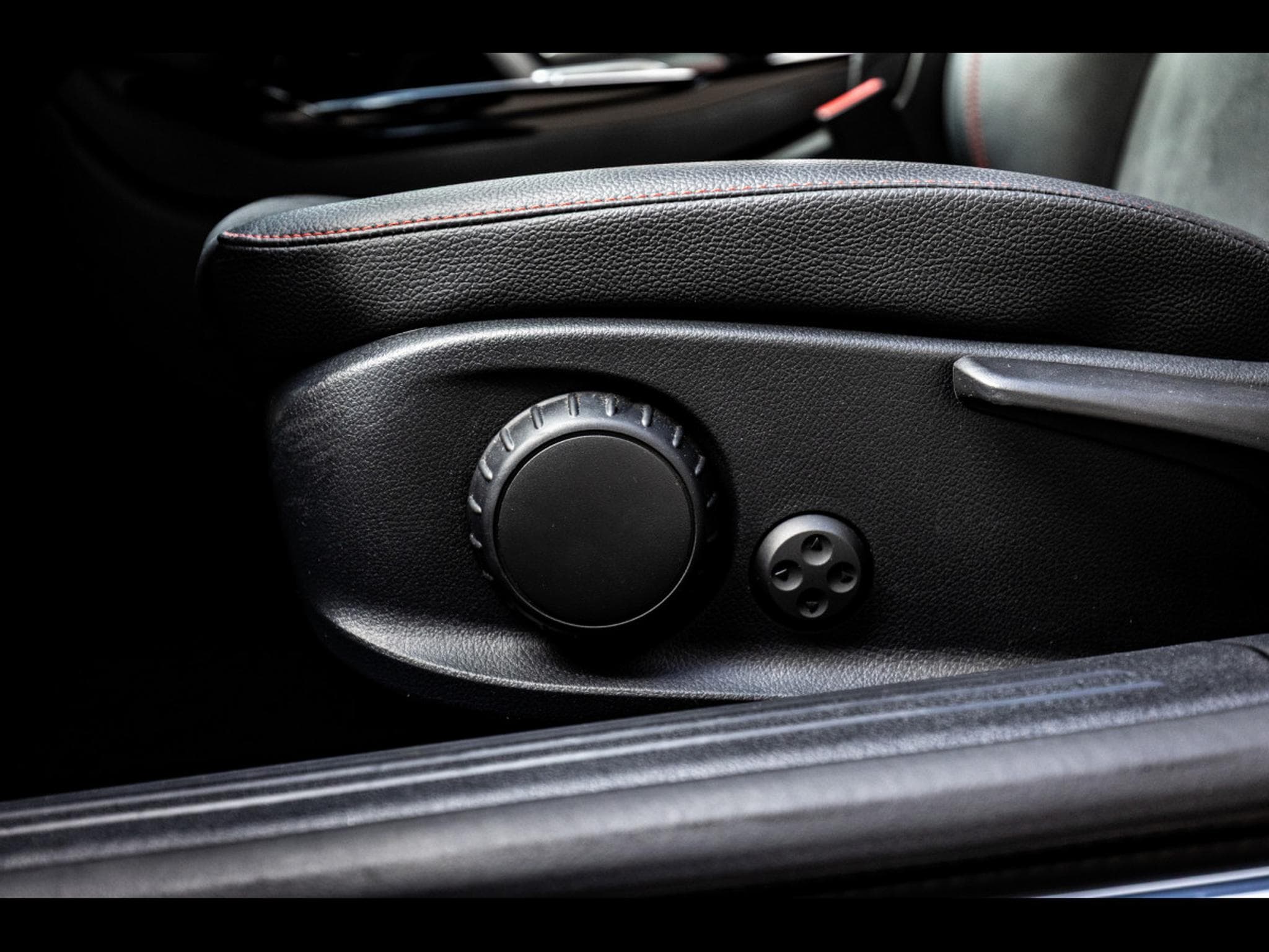 Mercedes A 35 AMG 4M+°KOSMOS BLACK (2021) - Photo 18