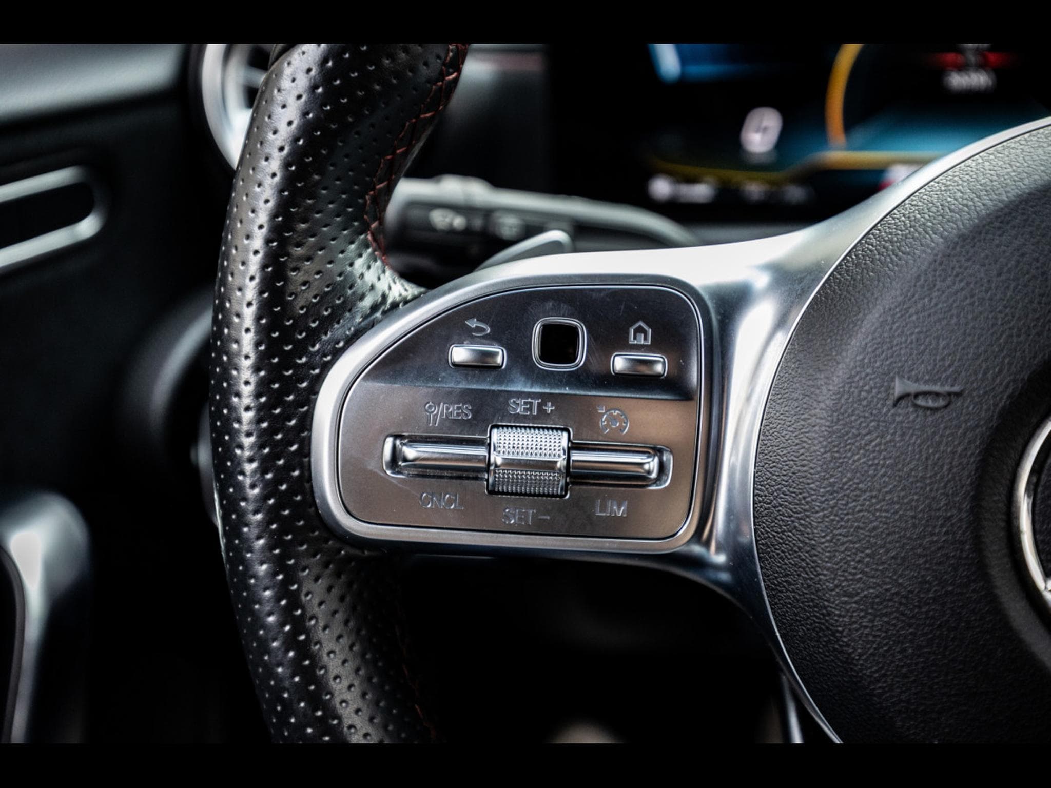 Mercedes A 35 AMG 4M+°KOSMOS BLACK (2021) - Photo 21
