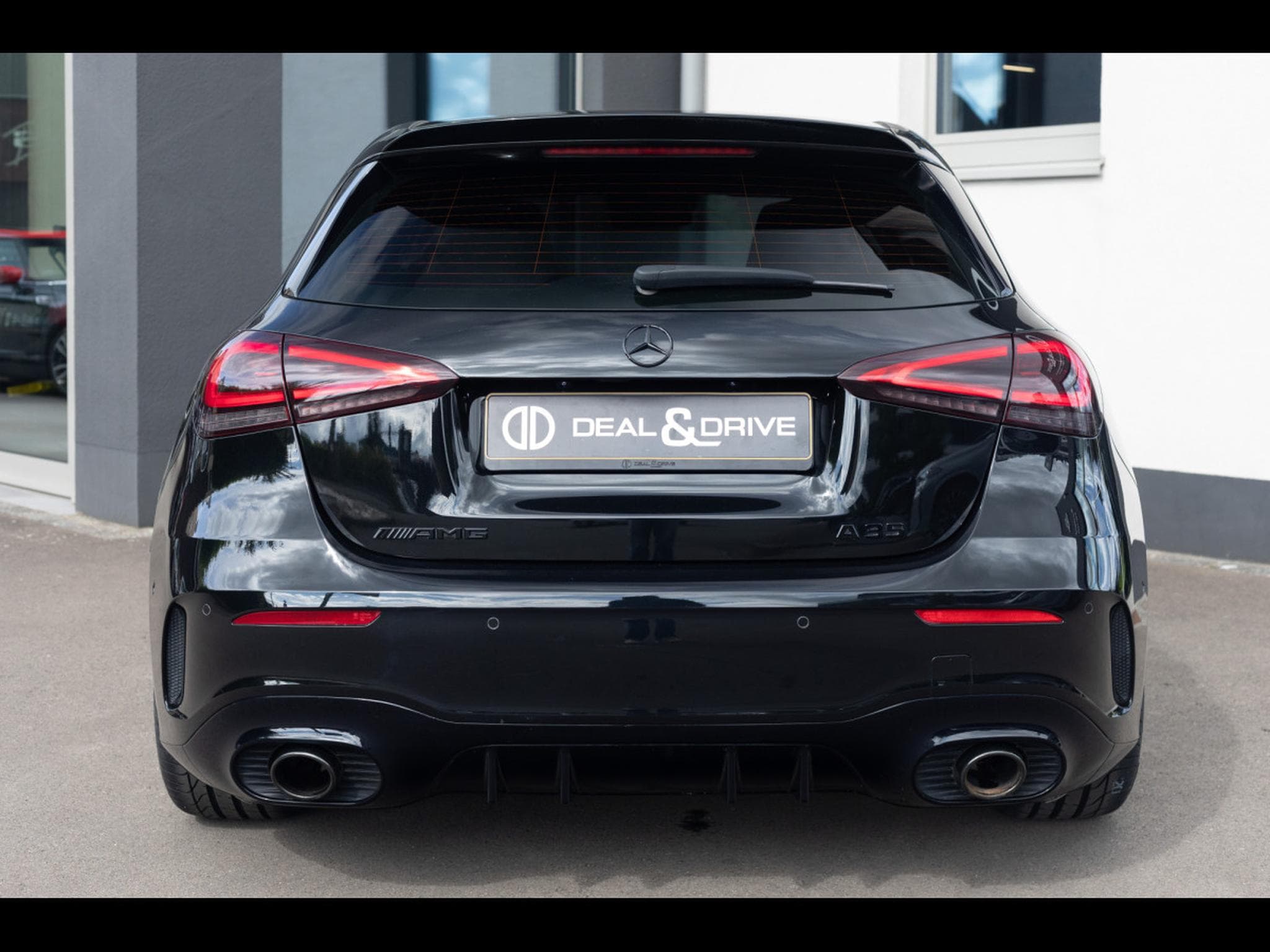 Mercedes A 35 AMG 4M+°KOSMOS BLACK (2021) - Photo 4