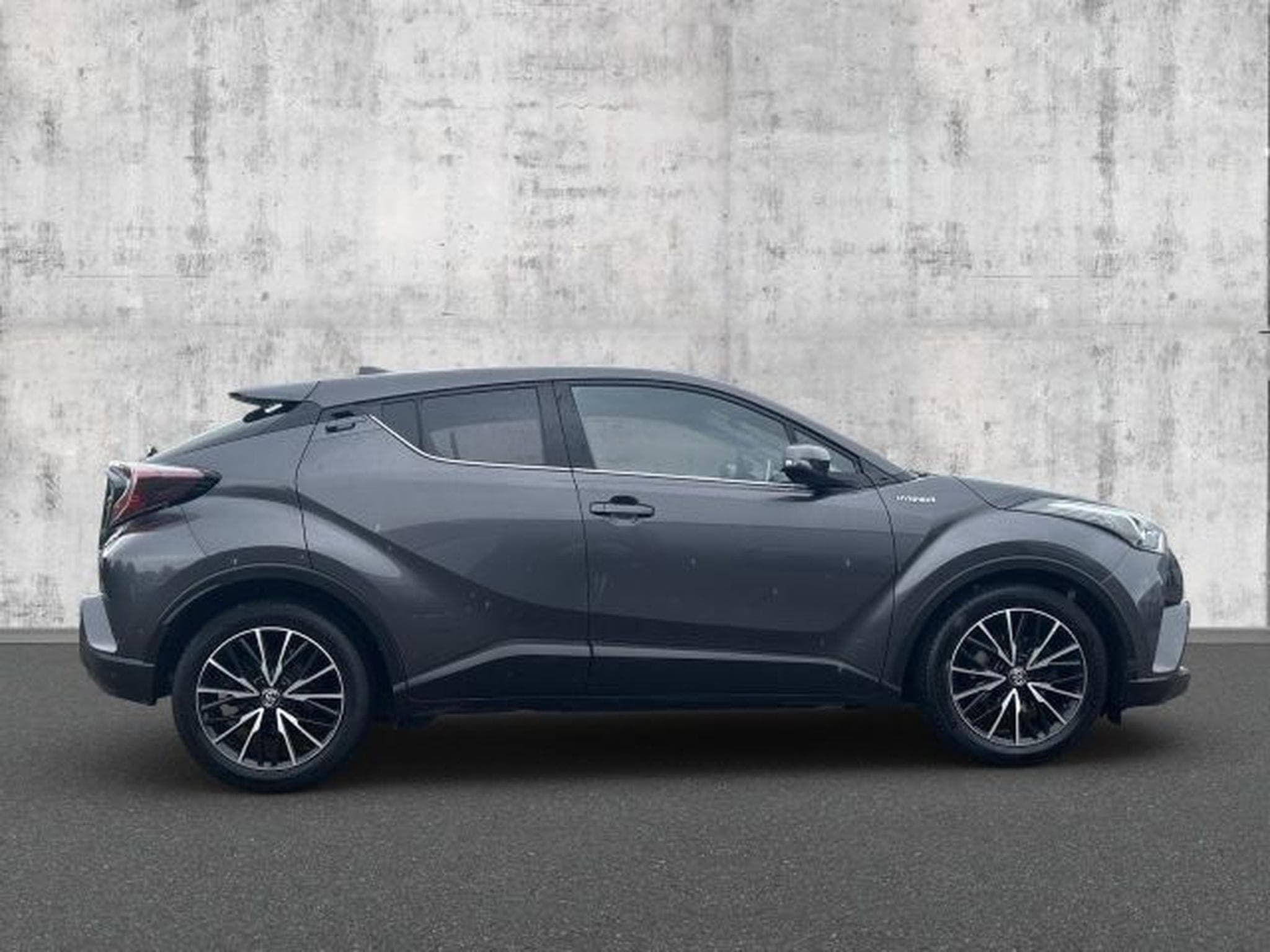 Toyota C-HR C-HR 1.8 Hybrid Lounge NAVI LED JBL Sound RFK (2019) - Photo 6