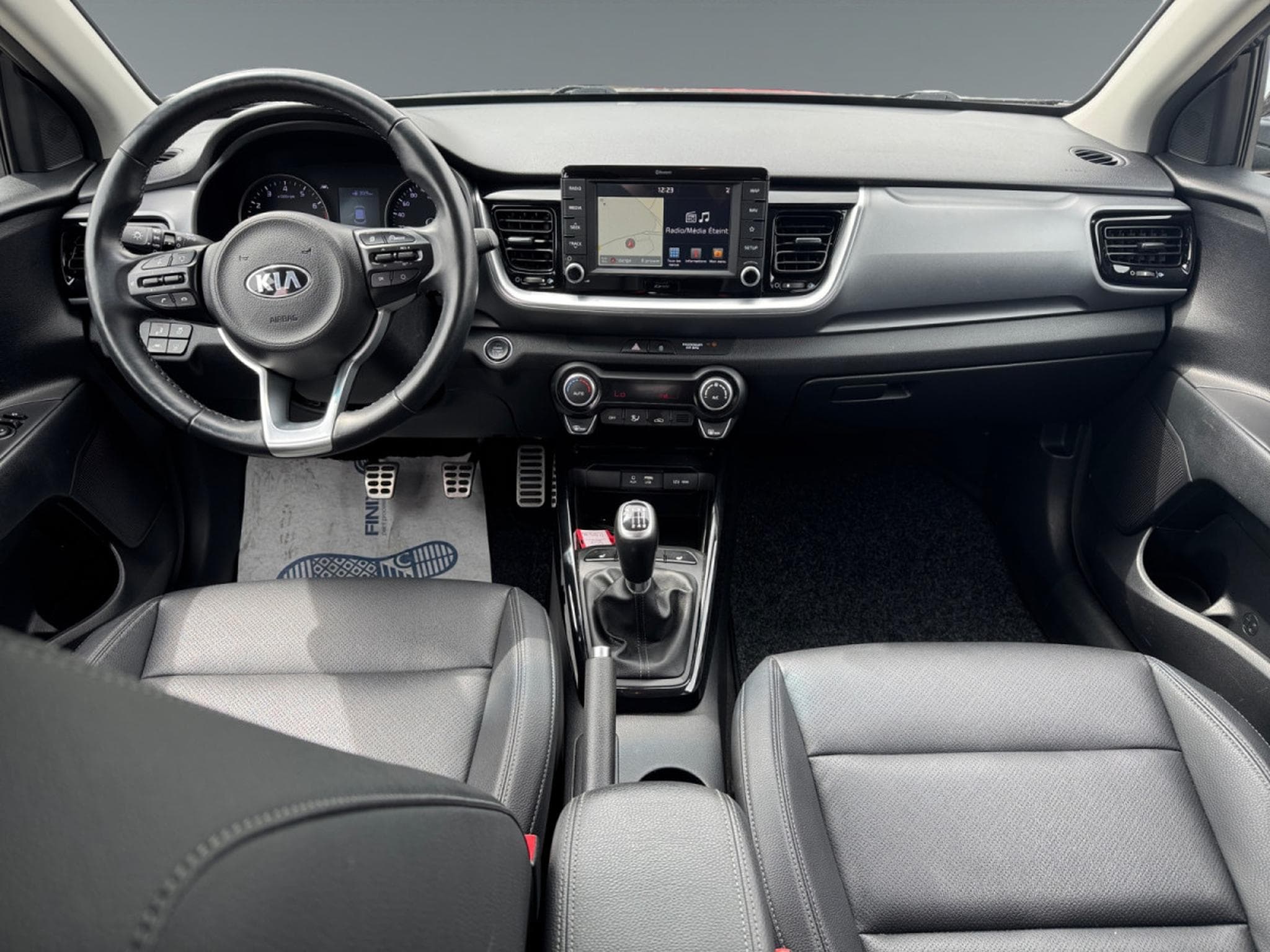 Kia Stonic Sense 1.0T ISG (2017) - Foto 12
