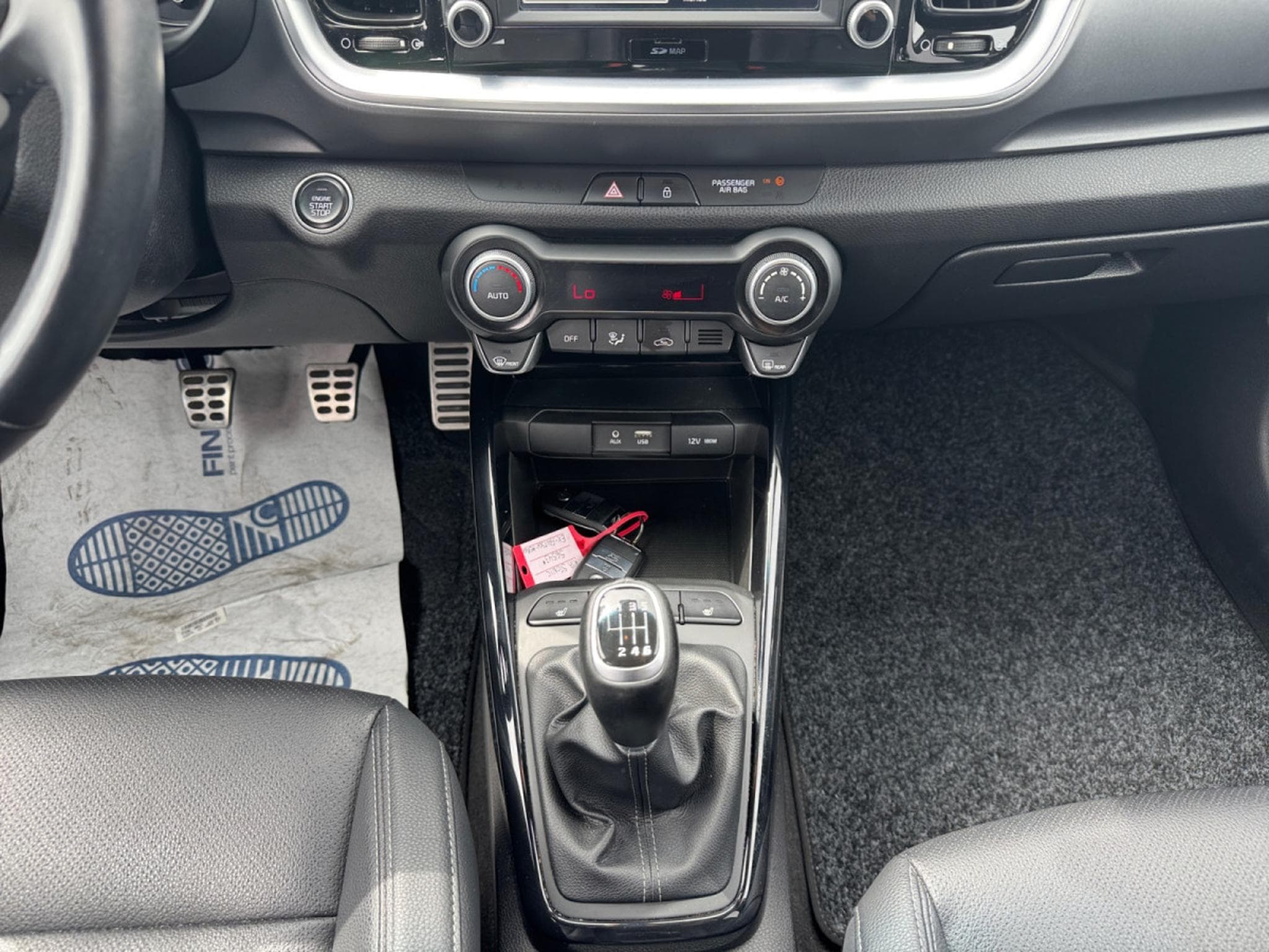 Kia Stonic Sense 1.0T ISG (2017) - Foto 15