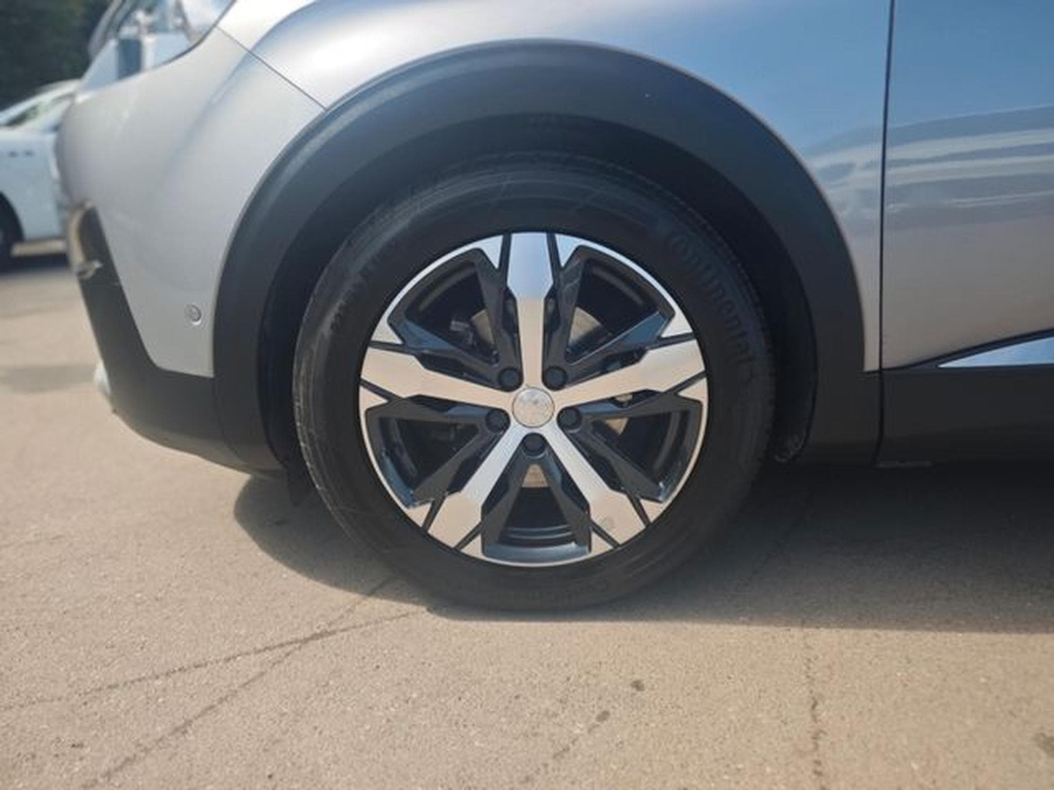 Peugeot 5008 5008 GT-LINE*AUT.*7.SITZER*AHK*ACC*PANORAMA* (2018) - Photo 11