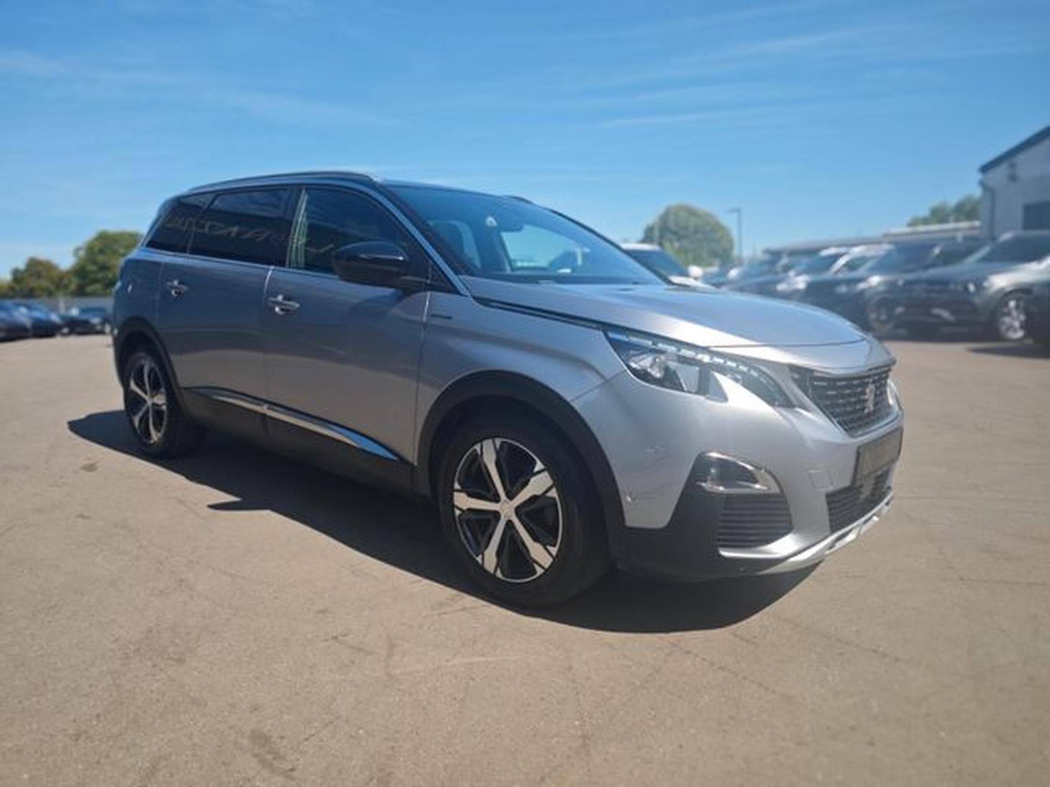 Peugeot 5008 5008 GT-LINE*AUT.*7.SITZER*AHK*ACC*PANORAMA* (2018) - Photo 5