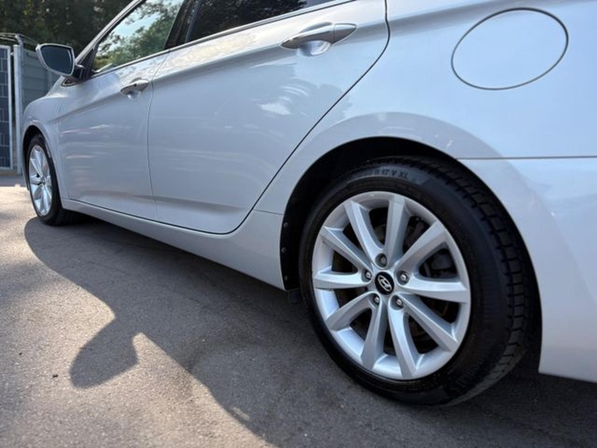 Hyundai i40 i40 EXECUTIVE*PANORAMA*VOLL-LEDER*BI-XENON*TOP (2014) - Photo 14